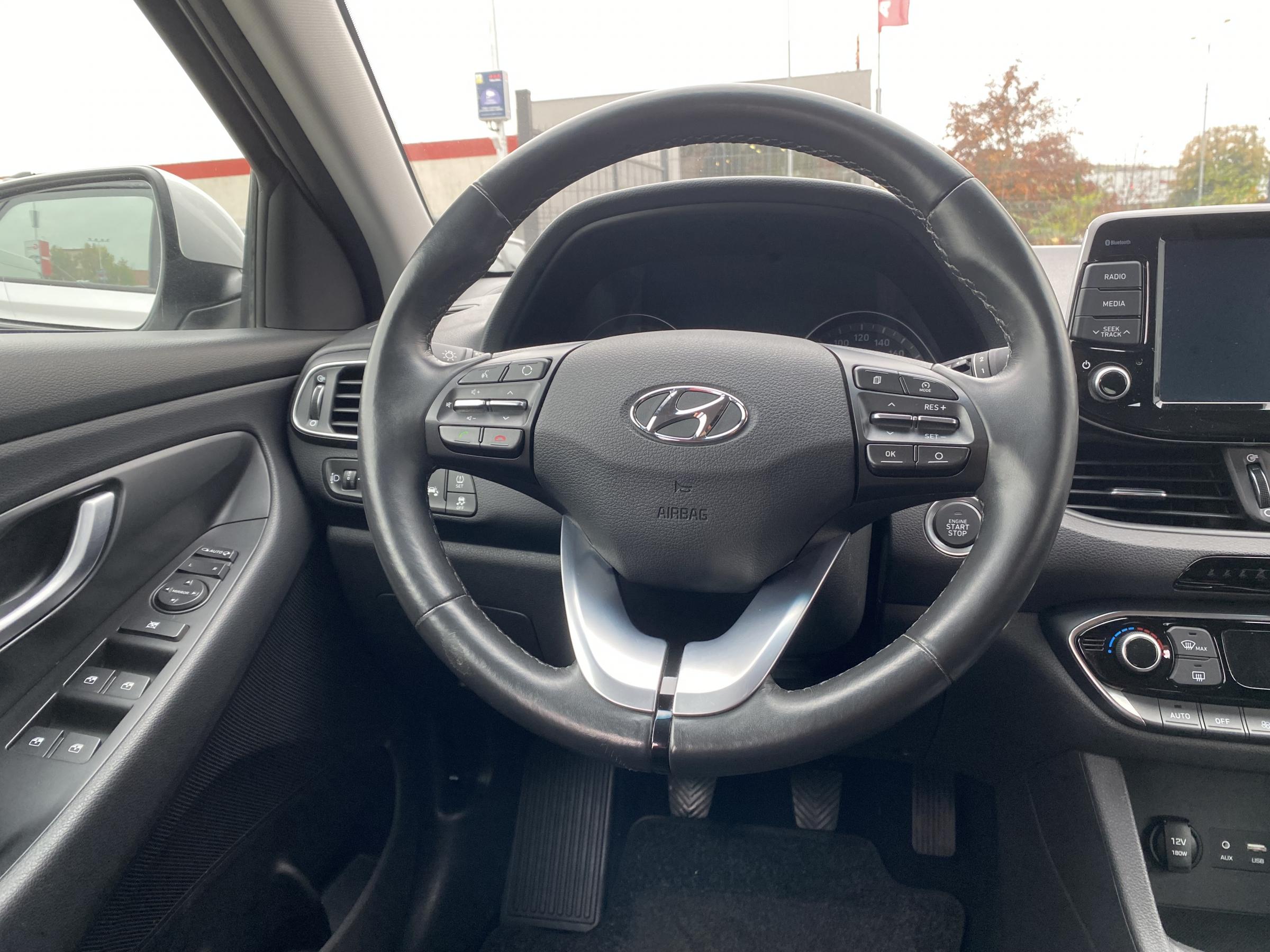 Hyundai i30, 2019 - pohled č. 14