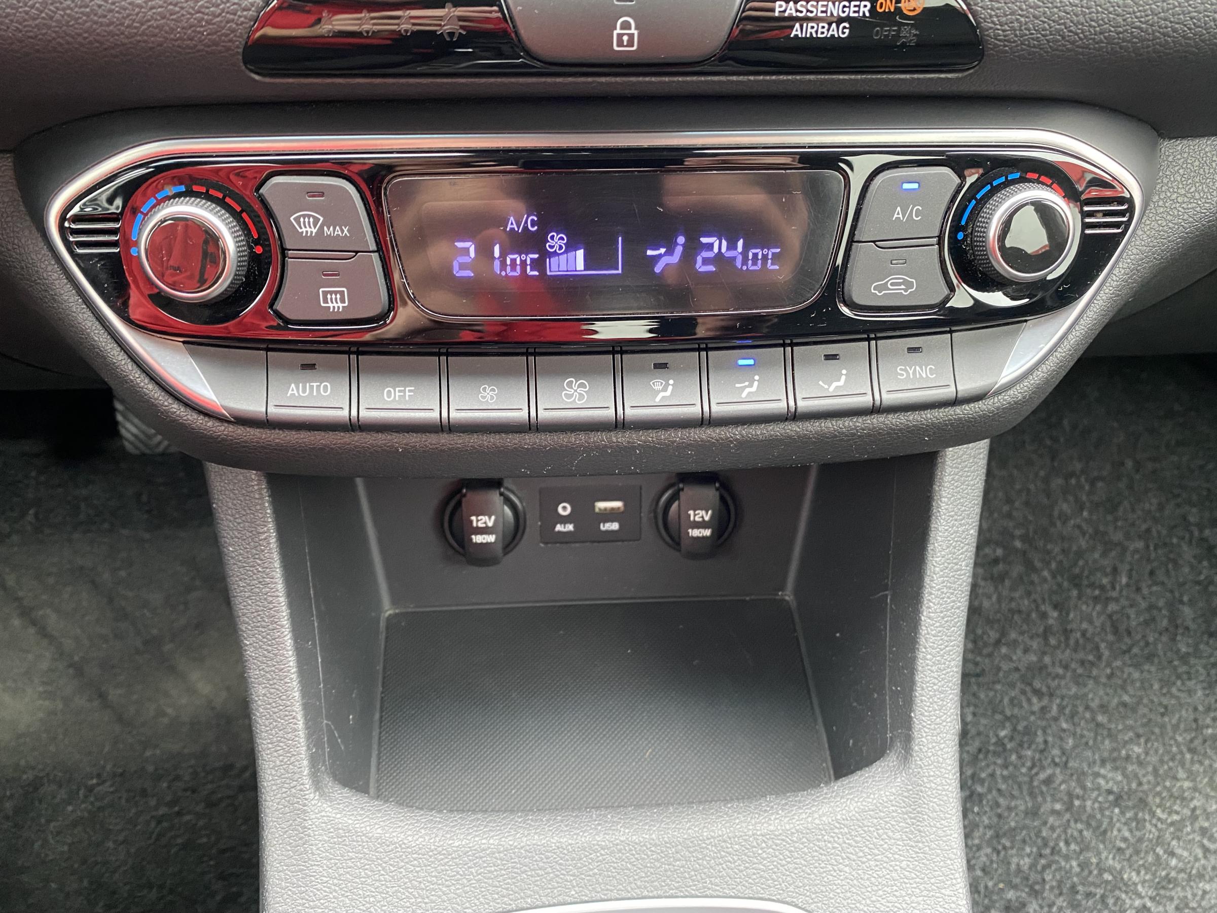 Hyundai i30, 2019 - pohled č. 18