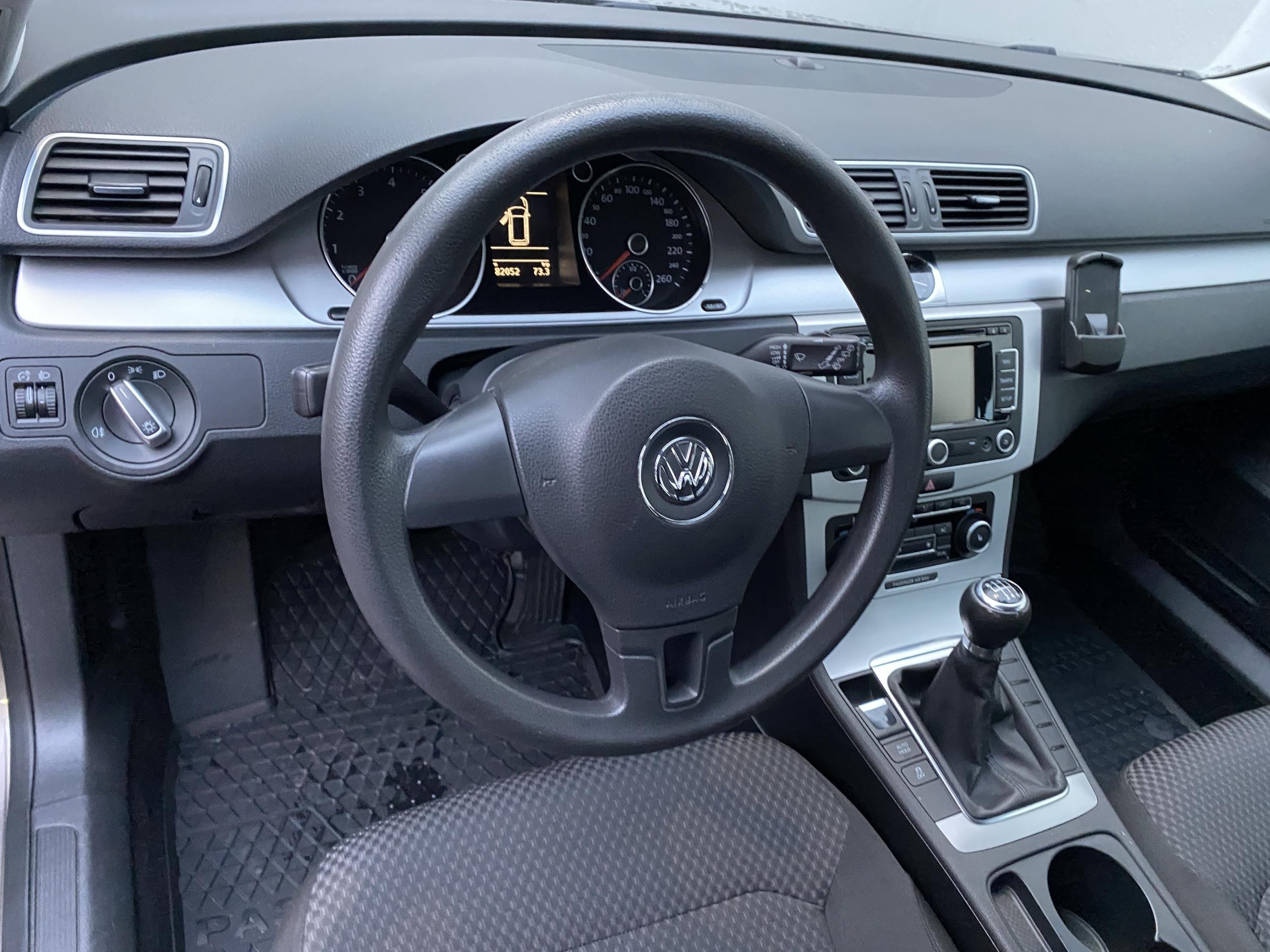 Volkswagen Passat, 2011 - pohled č. 12