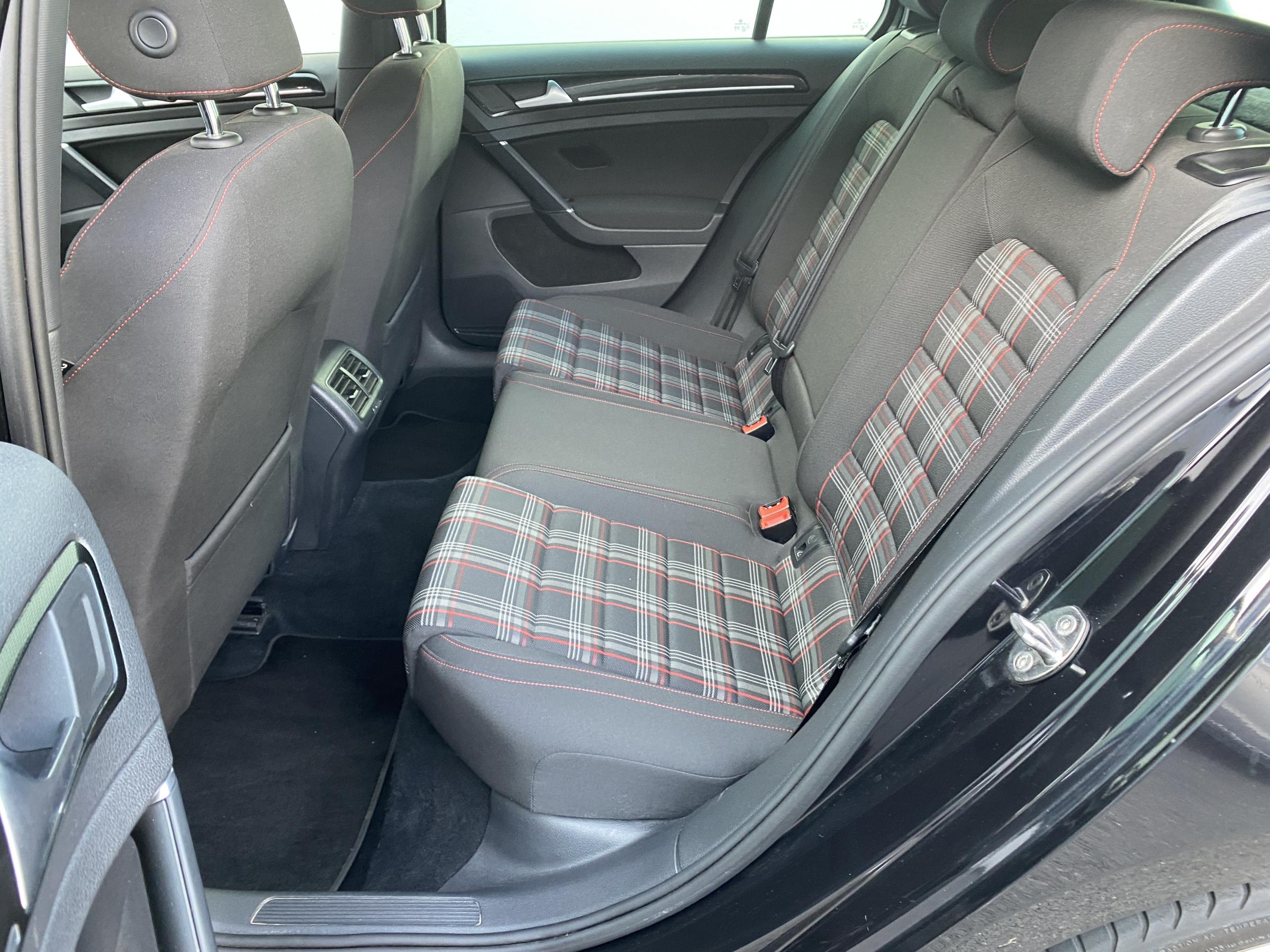 Volkswagen Golf, 2016 - pohled č. 10