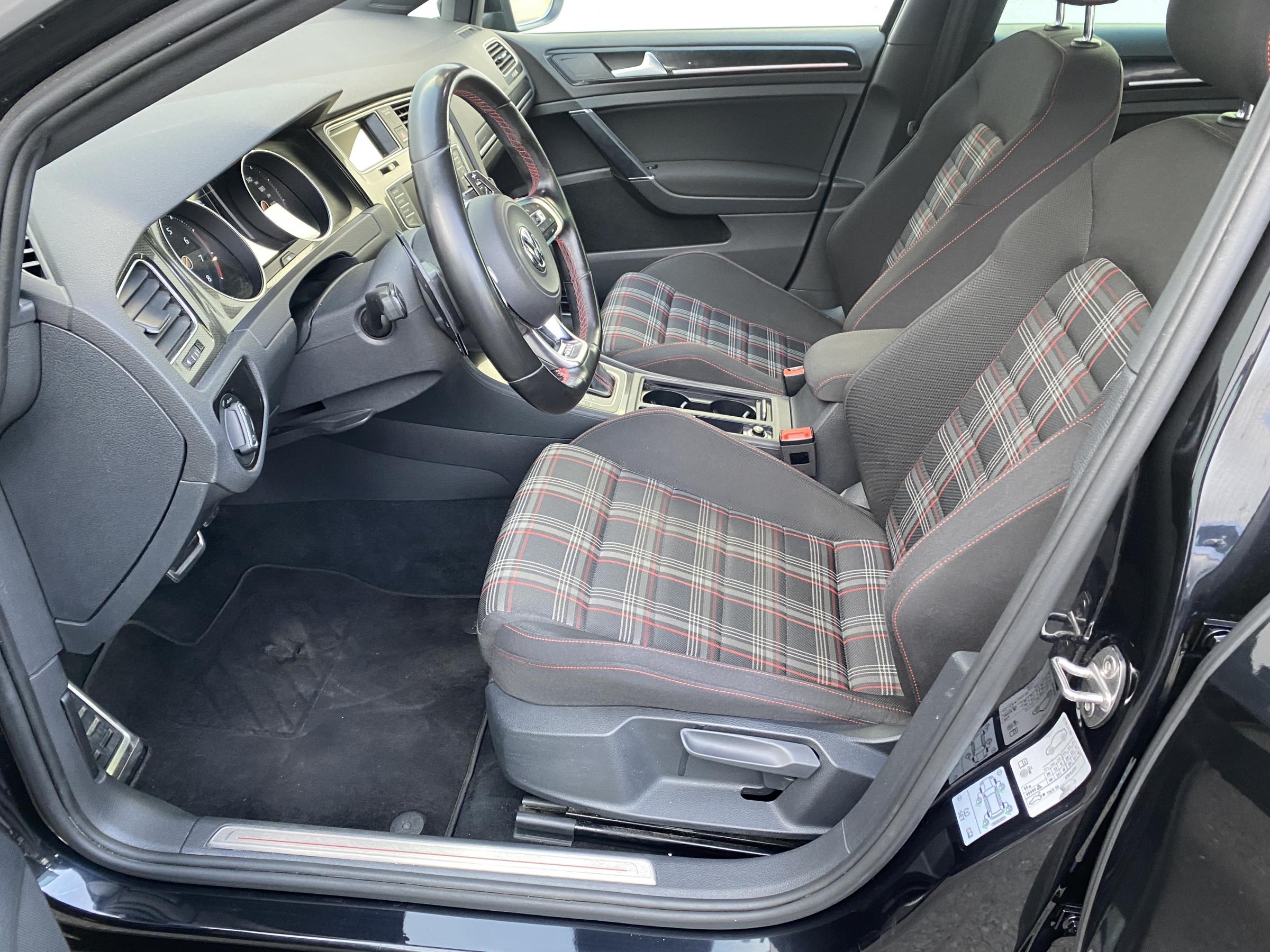 Volkswagen Golf, 2016 - pohled č. 9