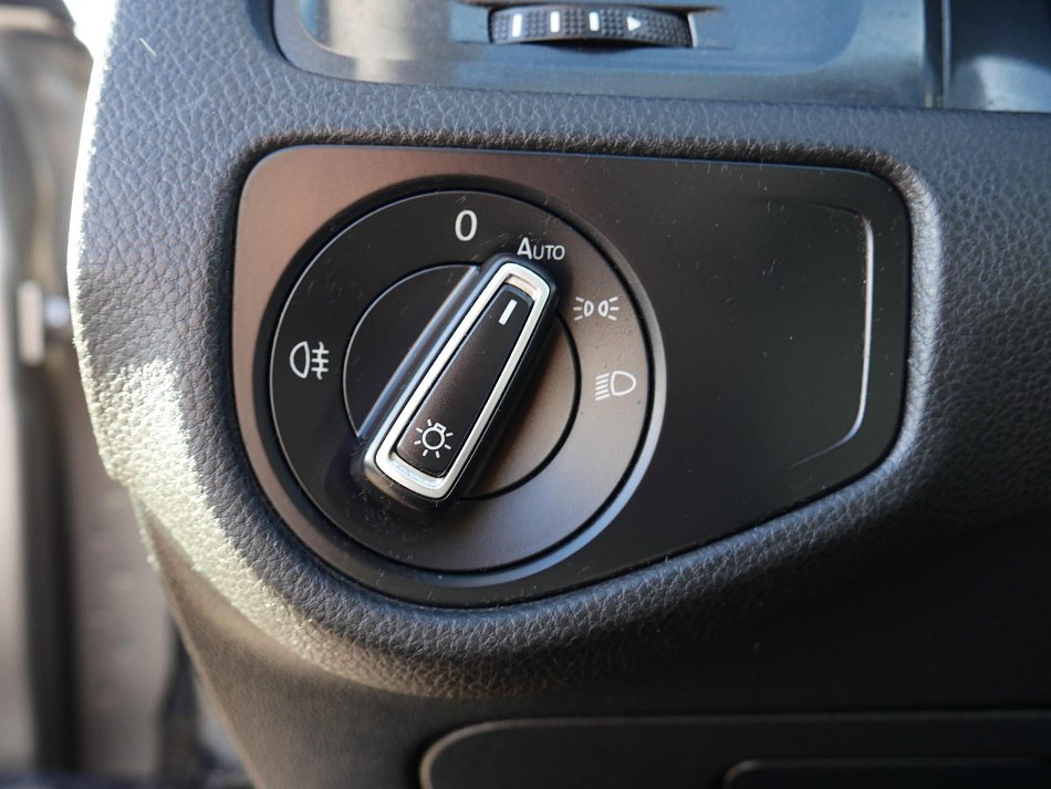 Volkswagen Golf 1.0 TSi 