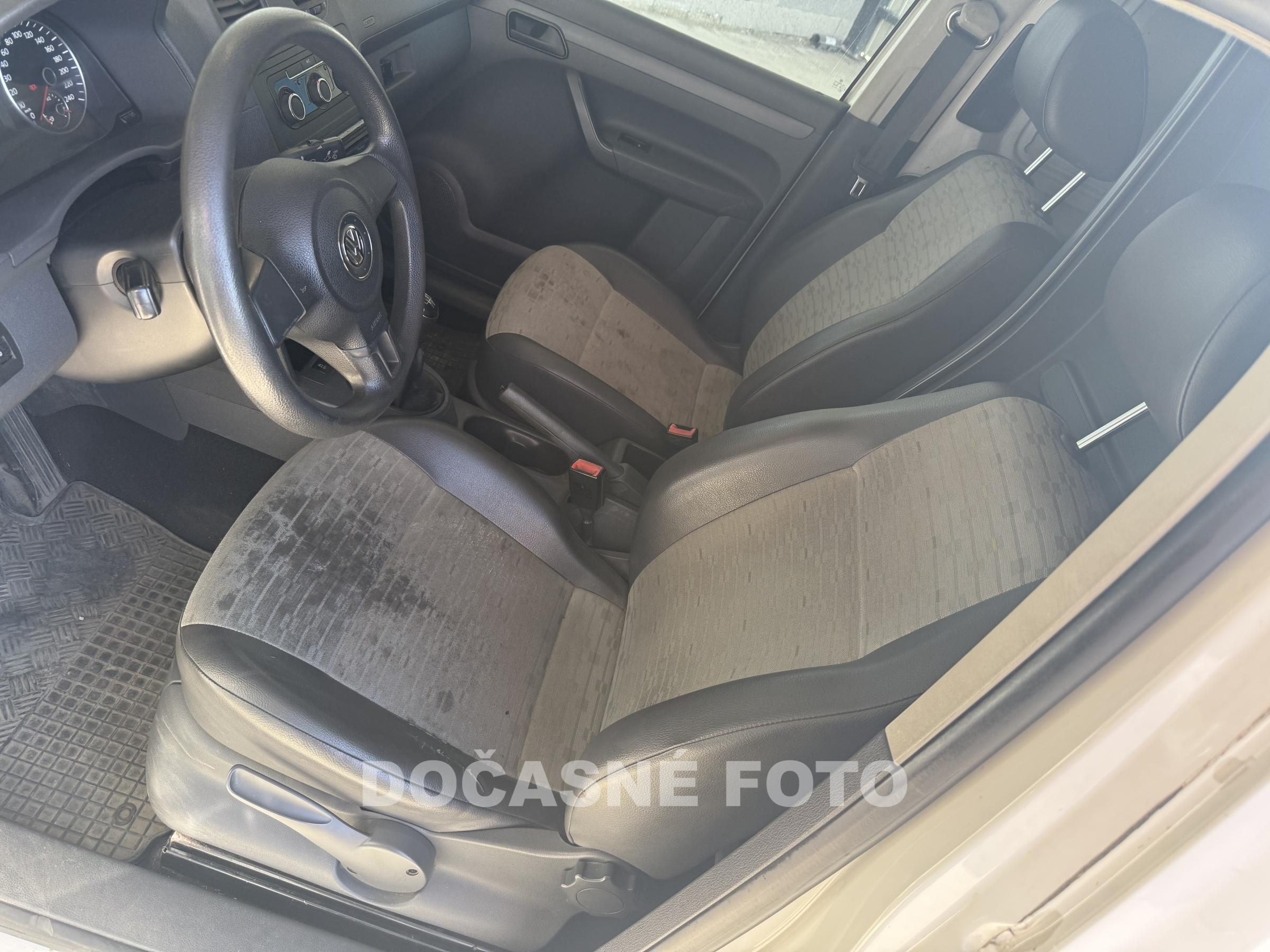 Volkswagen Caddy, 2013 - pohled č. 3