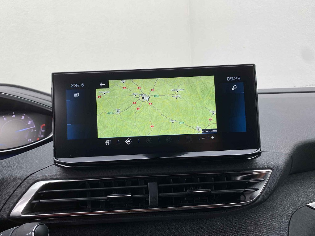 Peugeot 3008 1.2 PT Allure