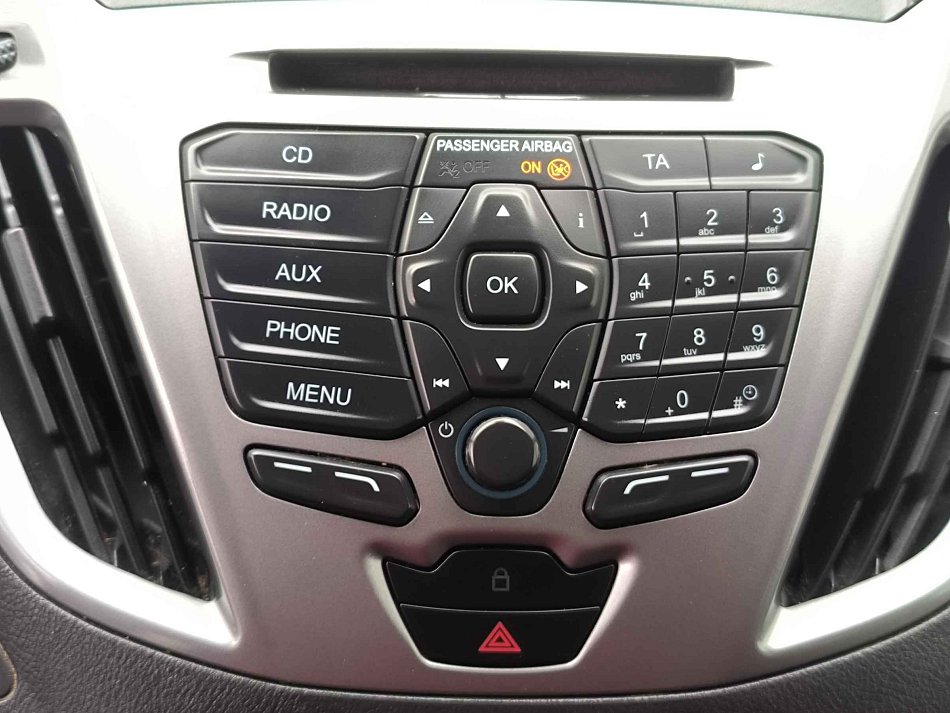 Ford Tourneo Custom 2.2TDCi Trend L2 9míst