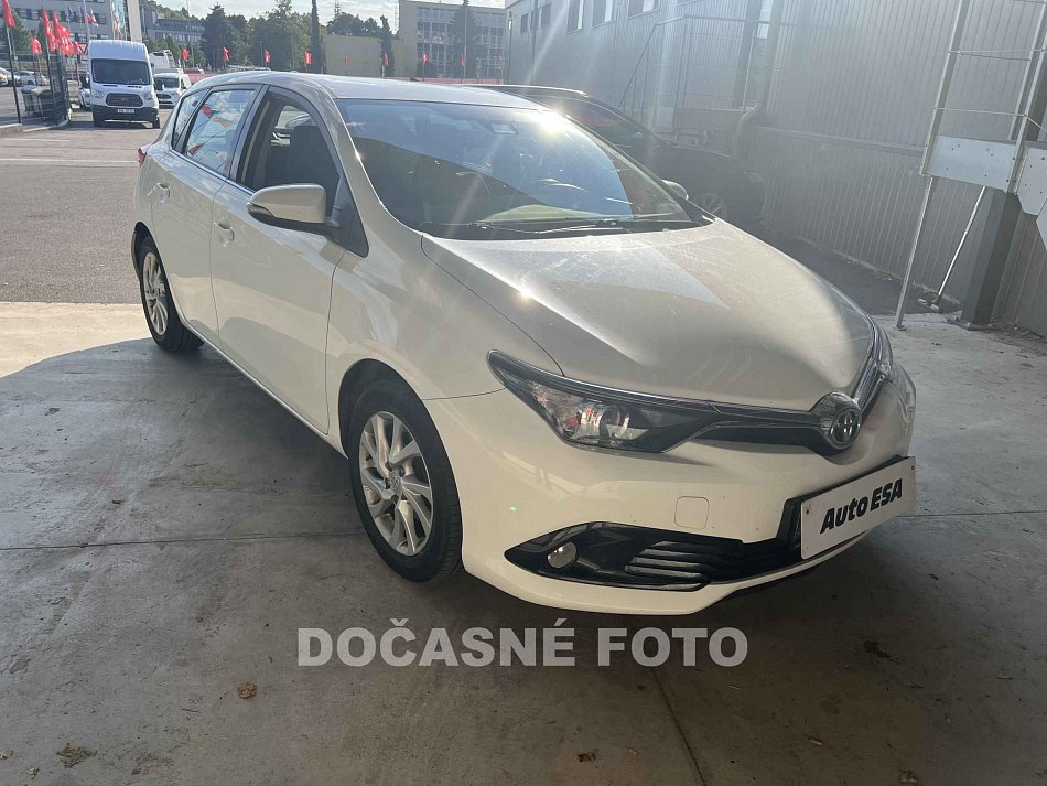 Toyota Auris 1.6i  Valvematic