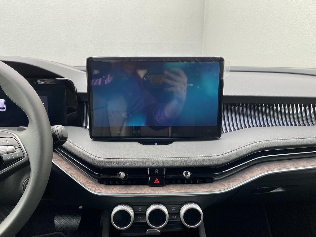 Škoda Superb IV 2.0 TDi L&K 4x4