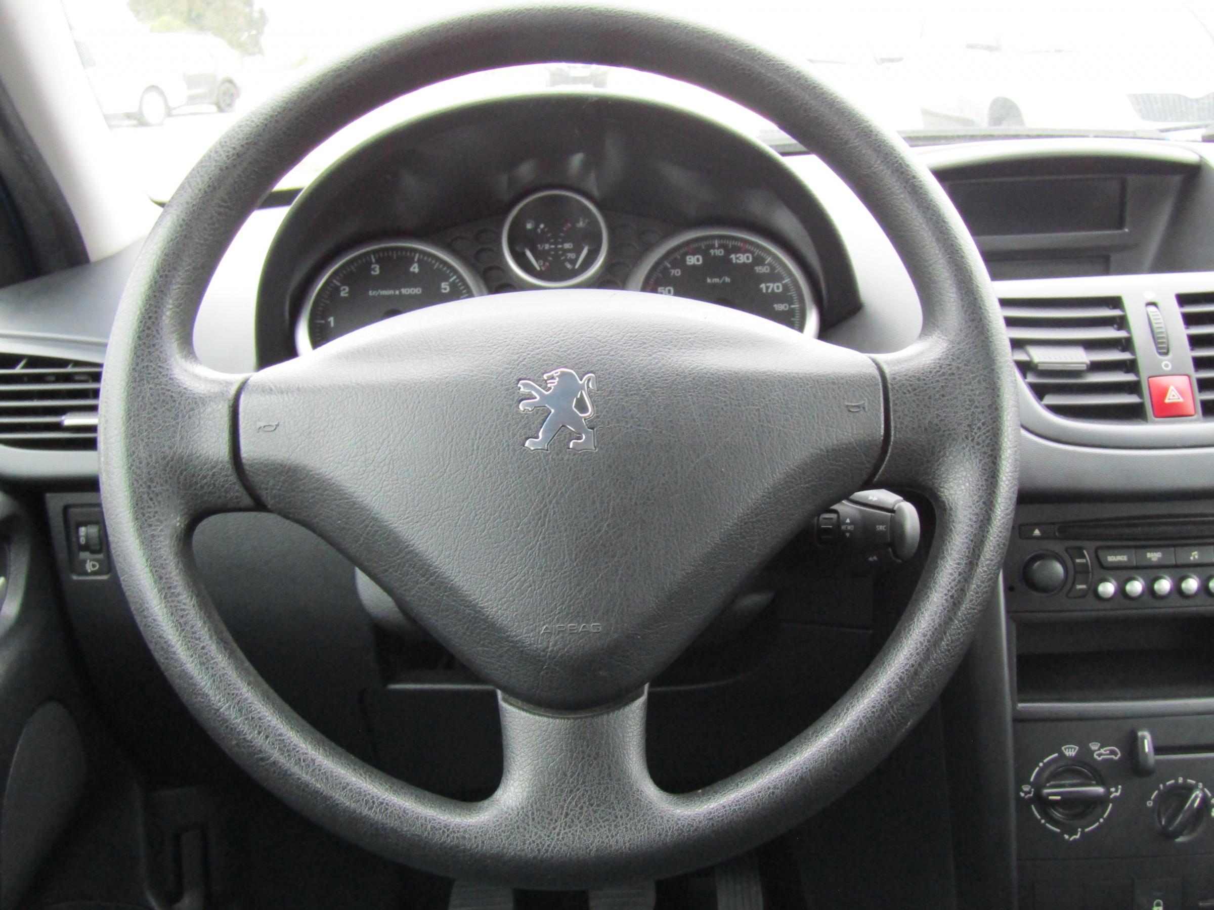 Peugeot 207, 2007 - pohled č. 11