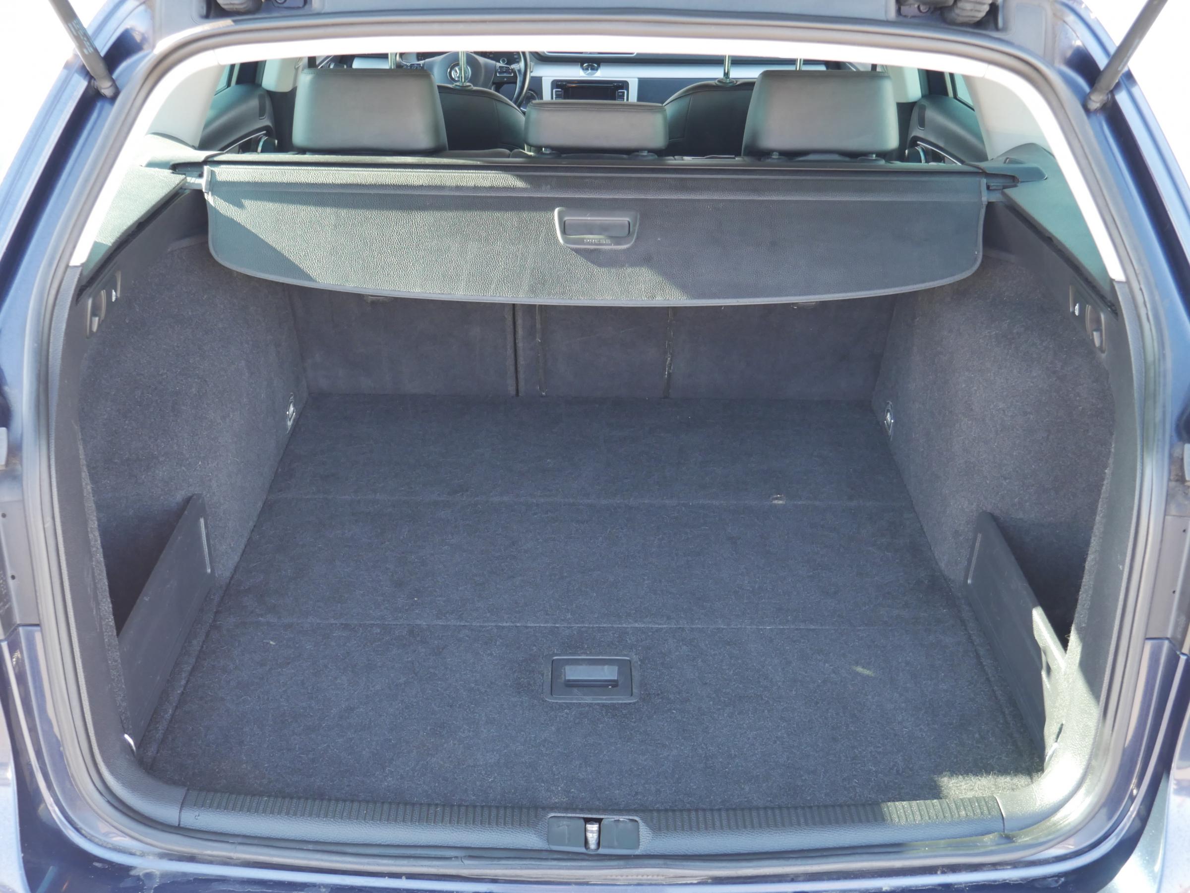 Volkswagen Passat, 2013 - pohled č. 7