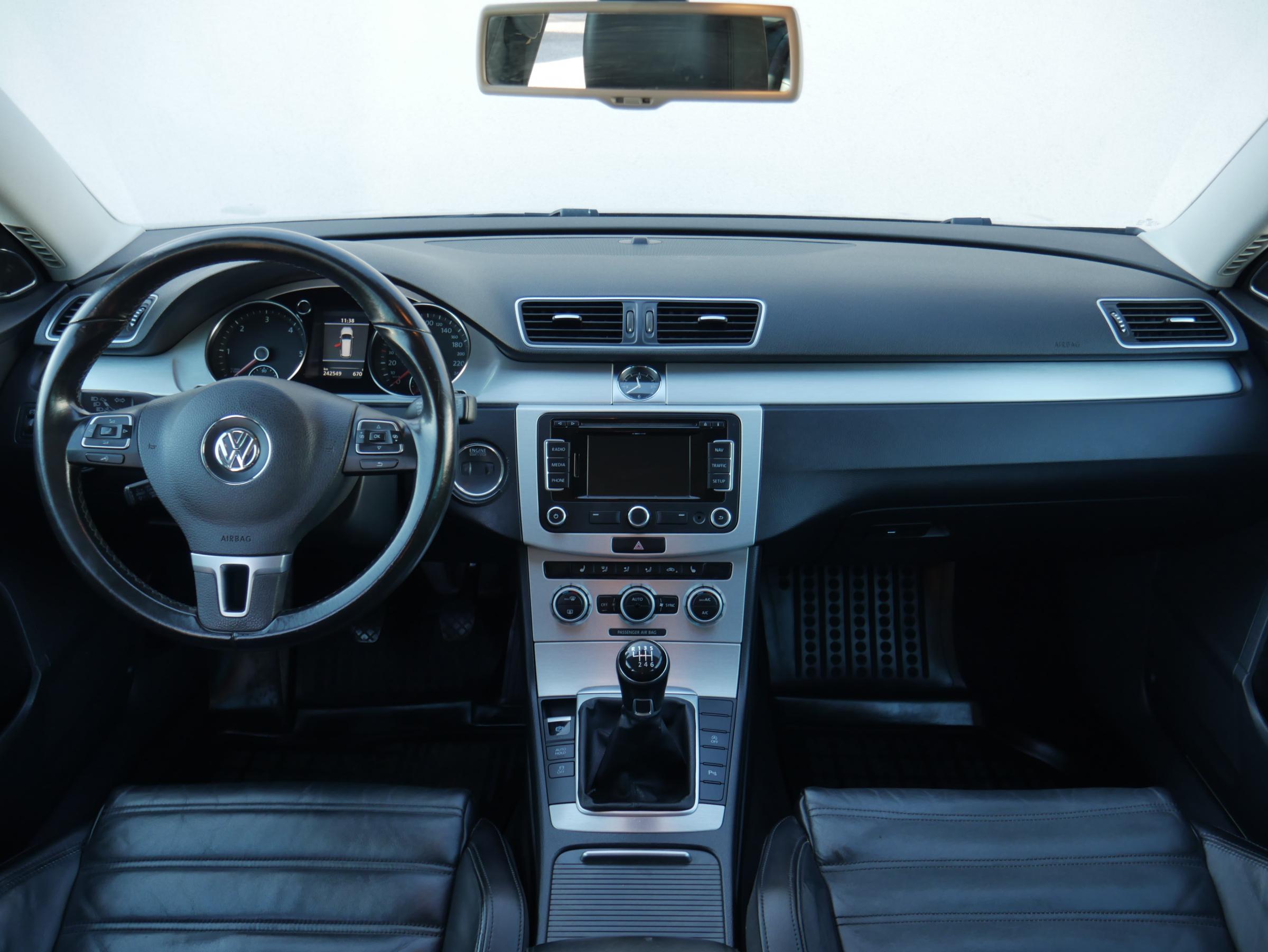 Volkswagen Passat, 2013 - pohled č. 8