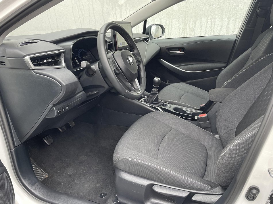 Toyota Corolla 1.5 VVT-i 