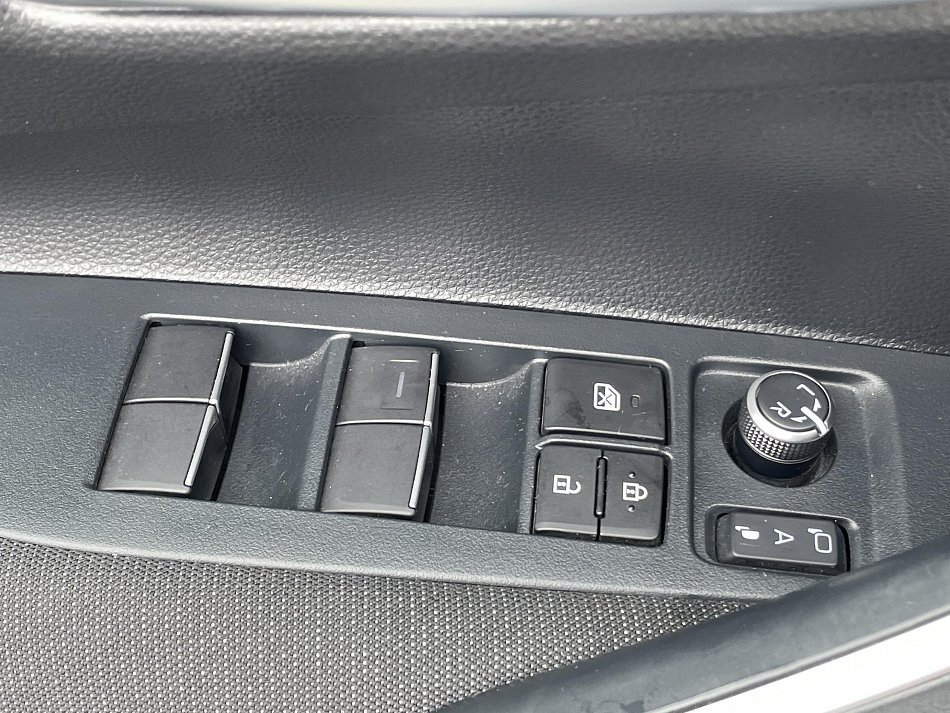 Toyota Corolla 1.5 VVT-i 