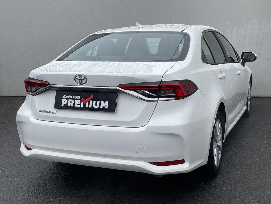 Toyota Corolla 1.5 VVT-i 