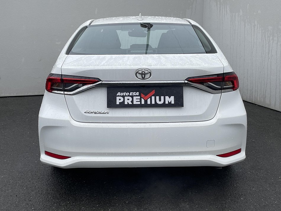 Toyota Corolla 1.5 VVT-i 