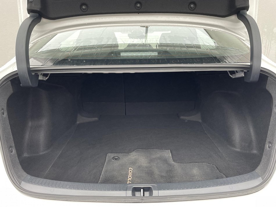 Toyota Corolla 1.5 VVT-i 