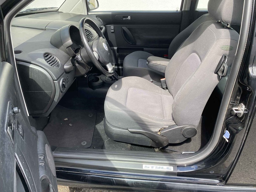 Volkswagen Beetle 1.4i Style