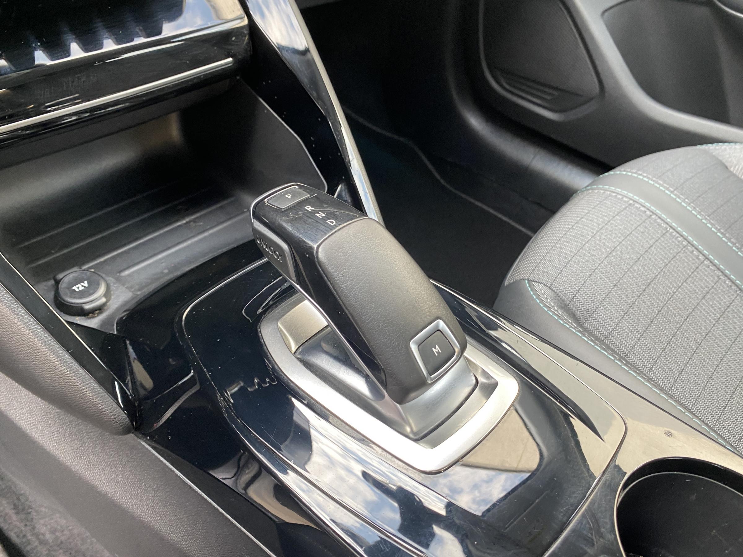 Peugeot 208, 2020 - pohled č. 15