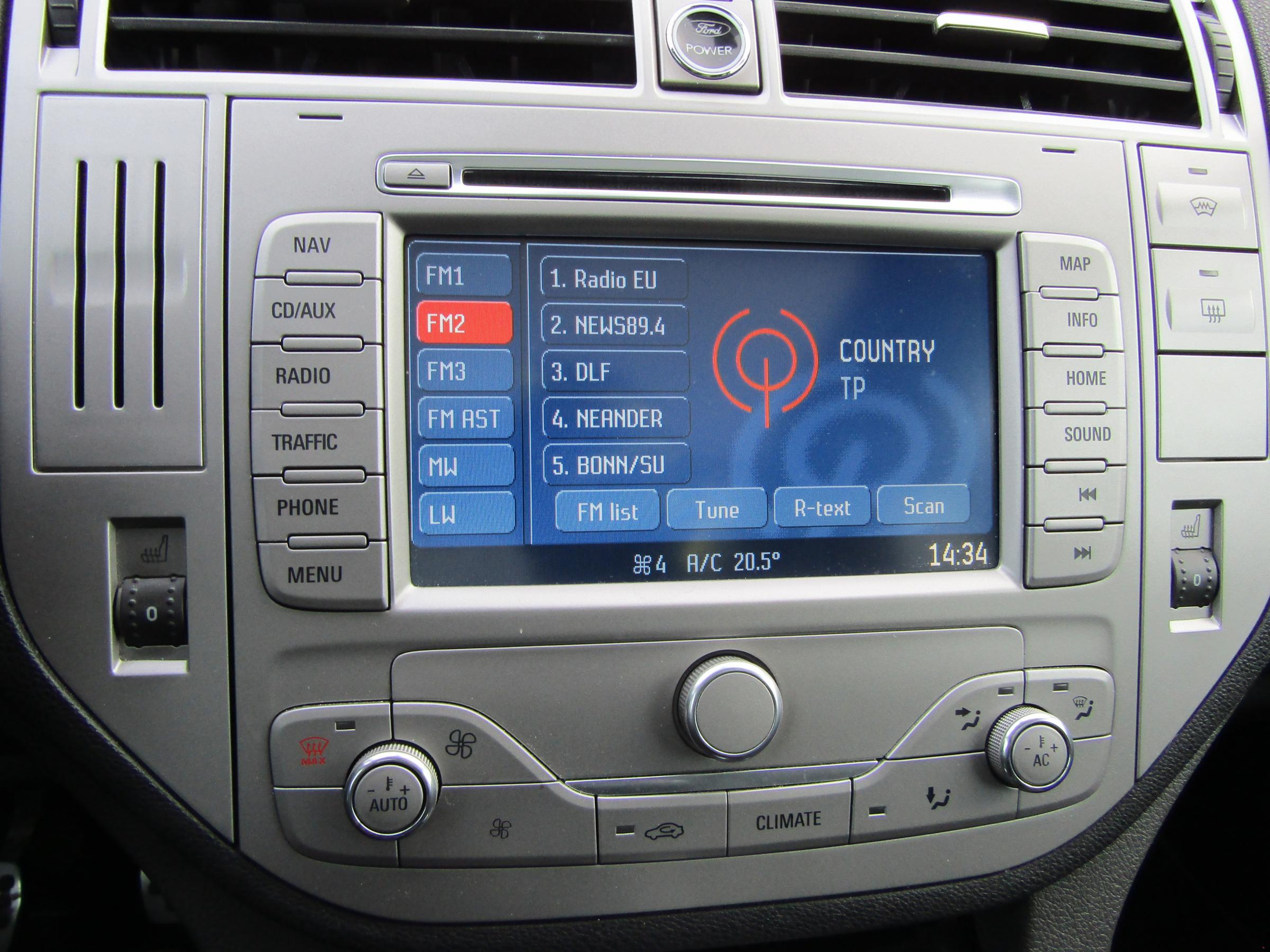 Ford Kuga, 2012 - pohled č. 11