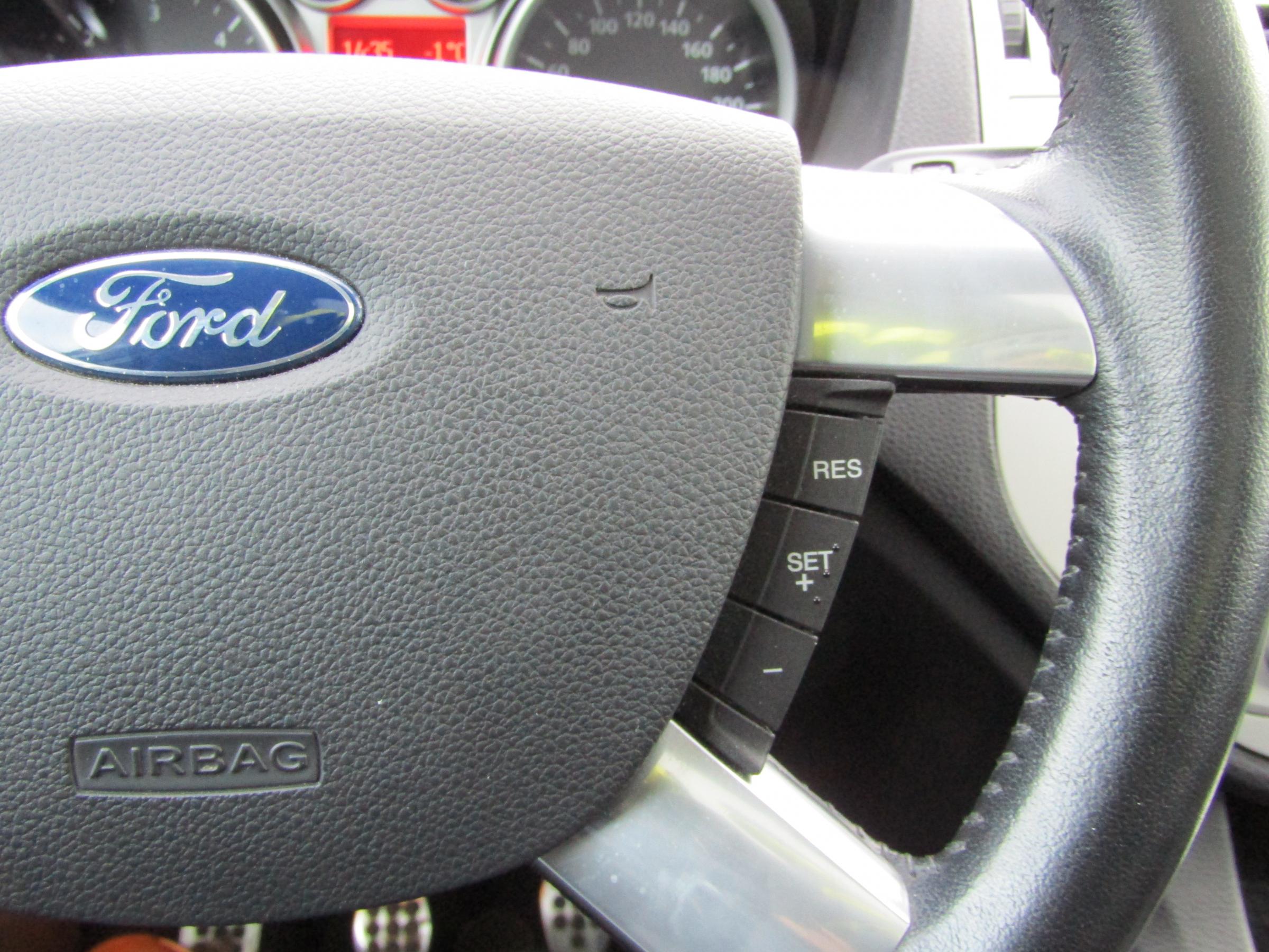 Ford Kuga, 2012 - pohled č. 14