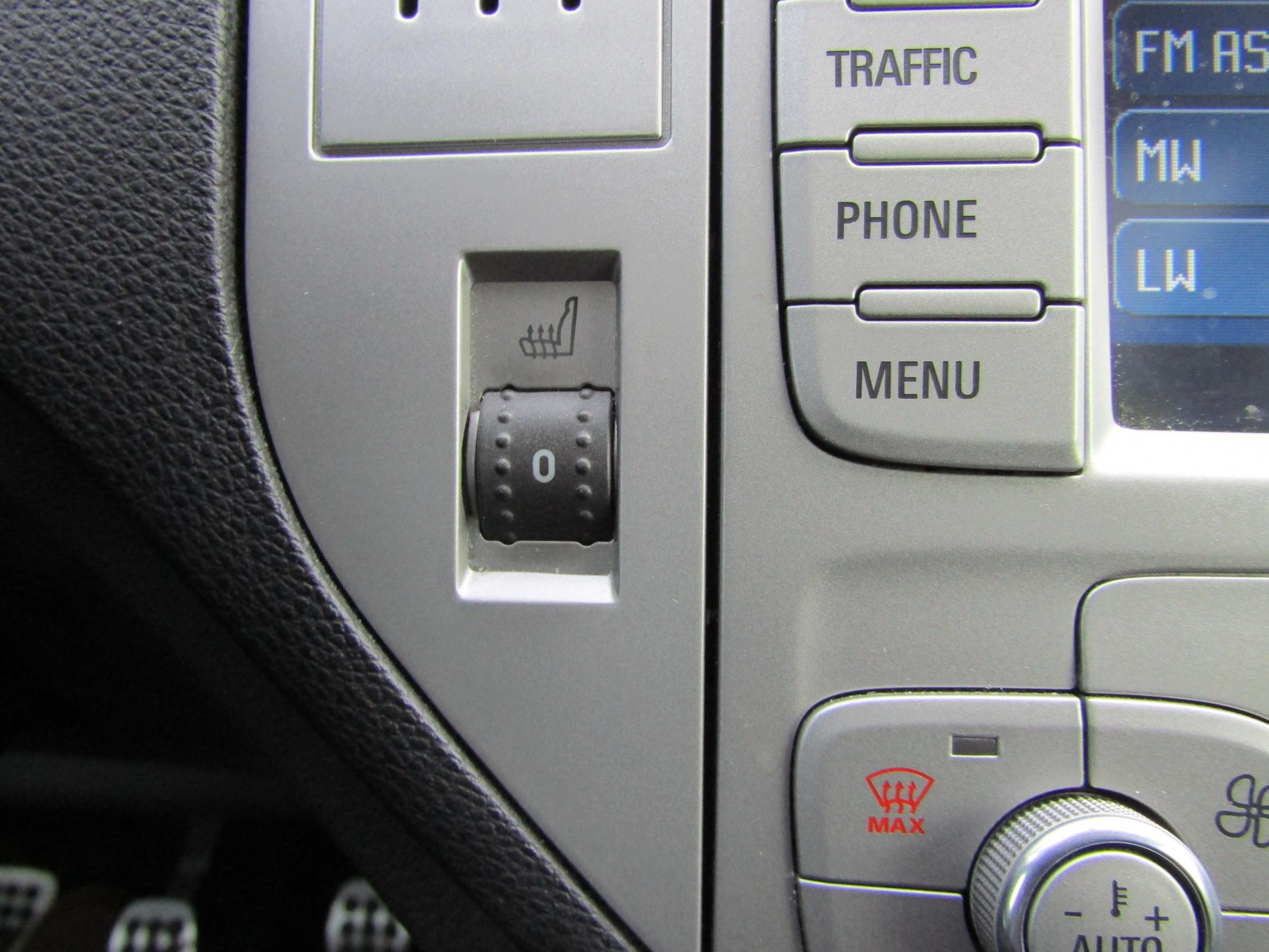 Ford Kuga, 2012 - pohled č. 17