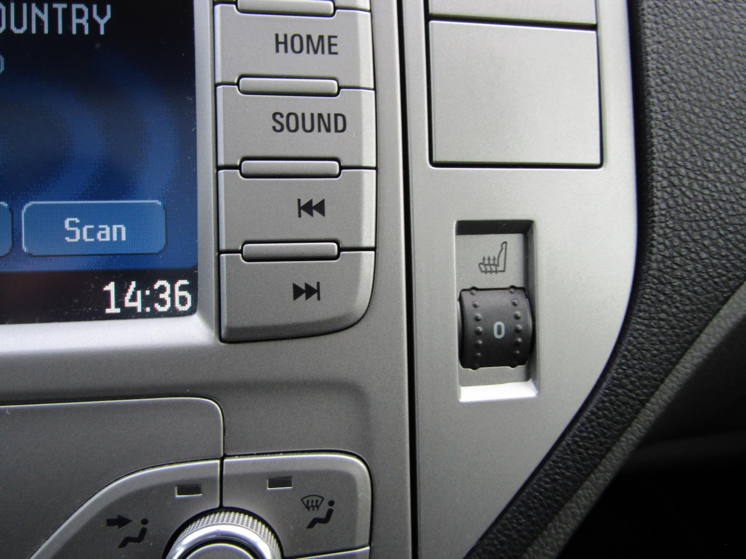 Ford Kuga, 2012 - pohled č. 18