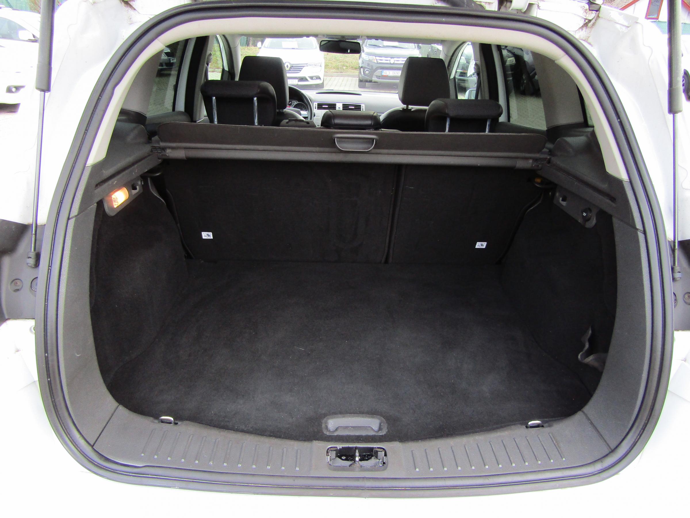 Ford Kuga, 2012 - pohled č. 7