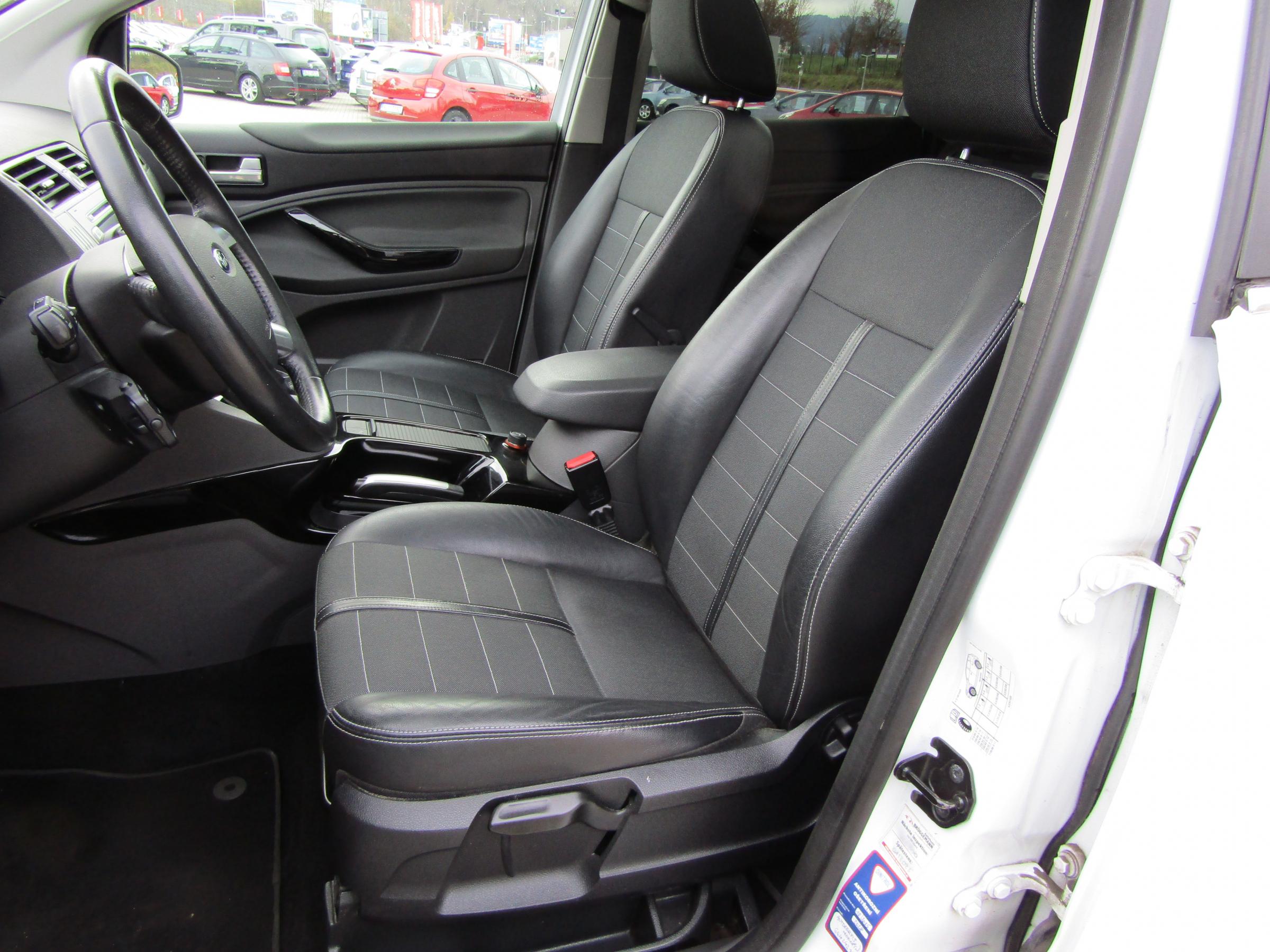 Ford Kuga, 2012 - pohled č. 9