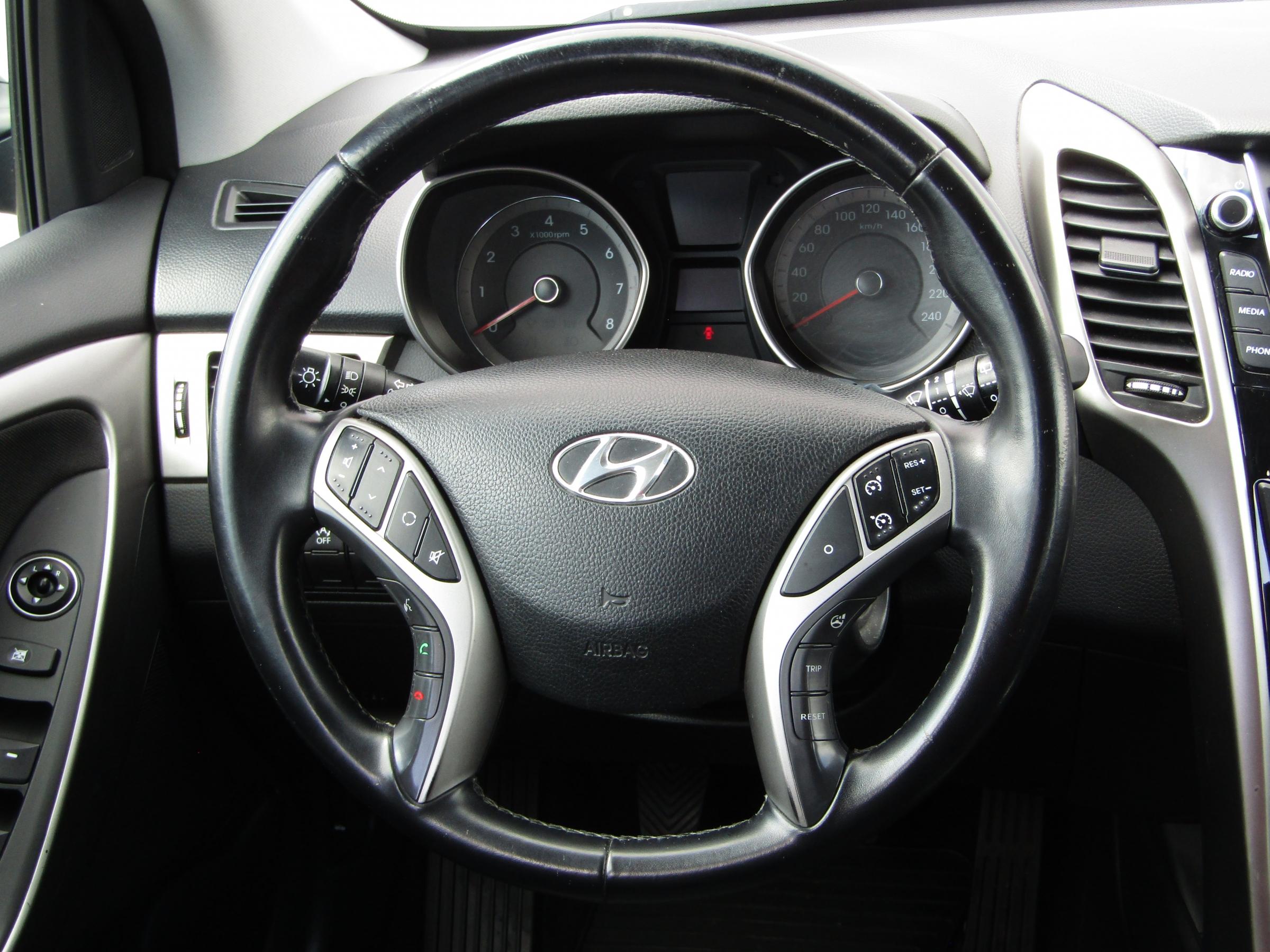 Hyundai i30, 2015 - pohled č. 12