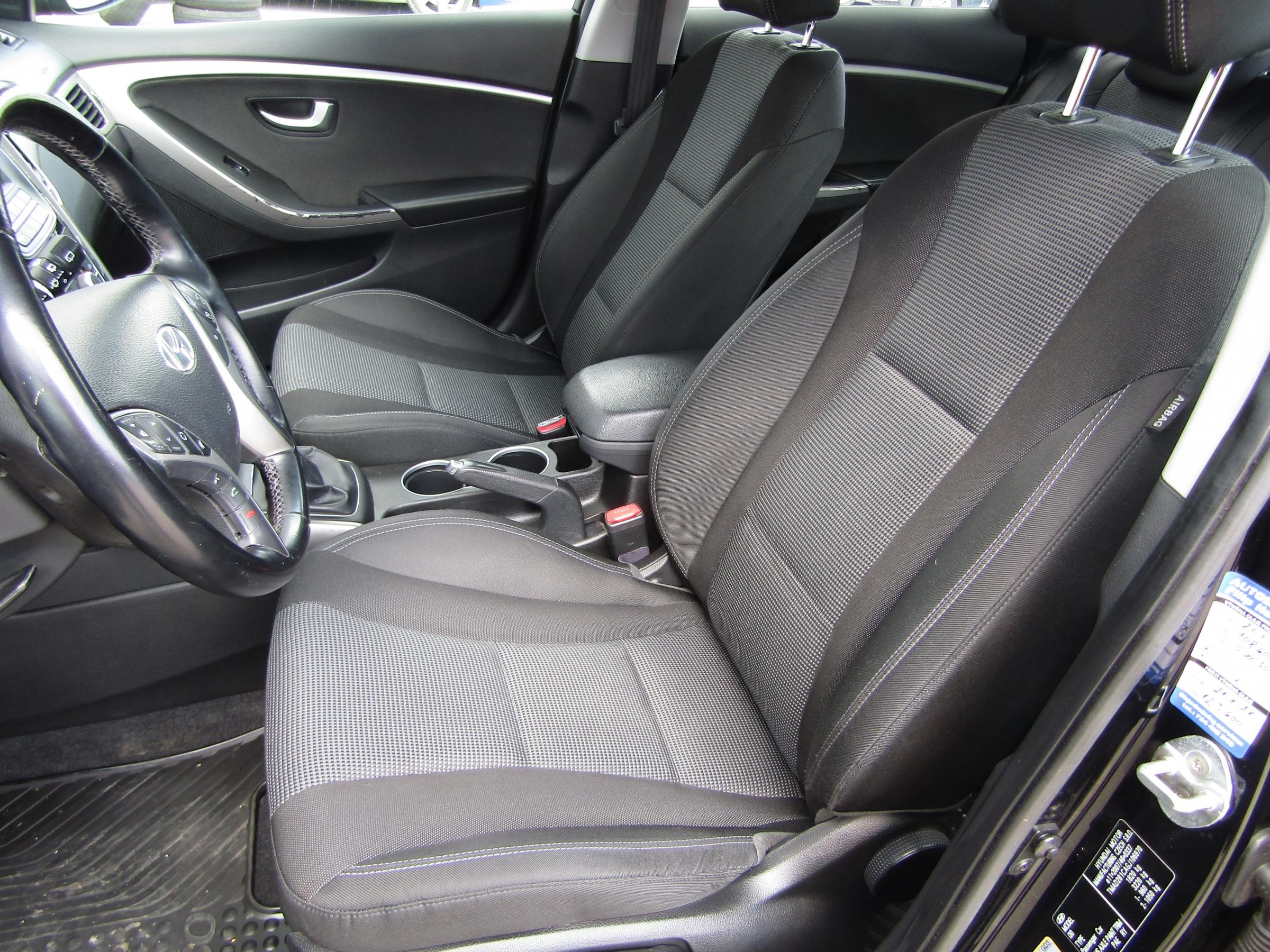 Hyundai i30, 2015 - pohled č. 9