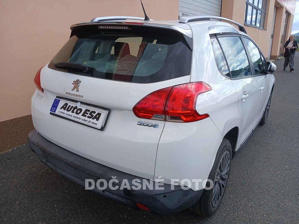 Peugeot 2008 1.2PT 