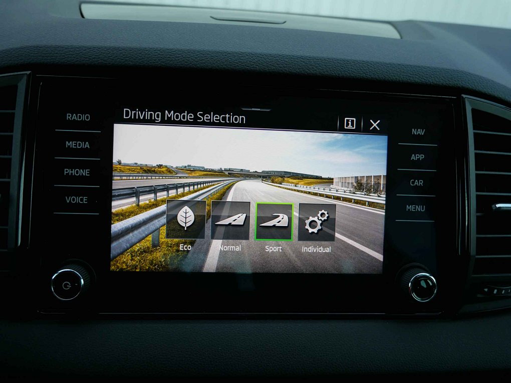 Škoda Karoq 1.5 TSi SportLine