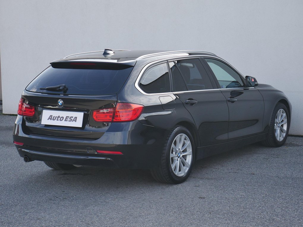 BMW Řada 3 2.0d Sport Line 320d xDrive