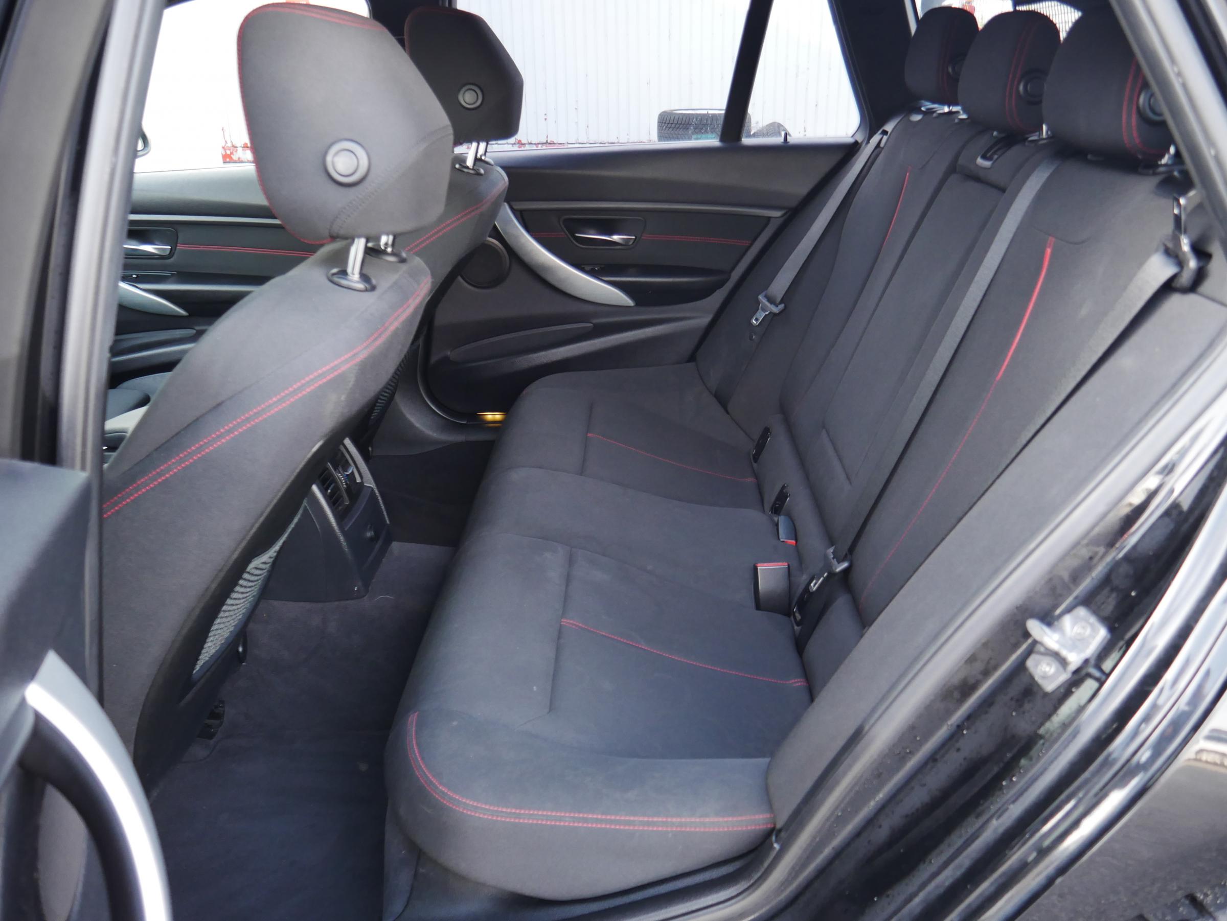 BMW Řada 3, 2013 - pohled č. 10