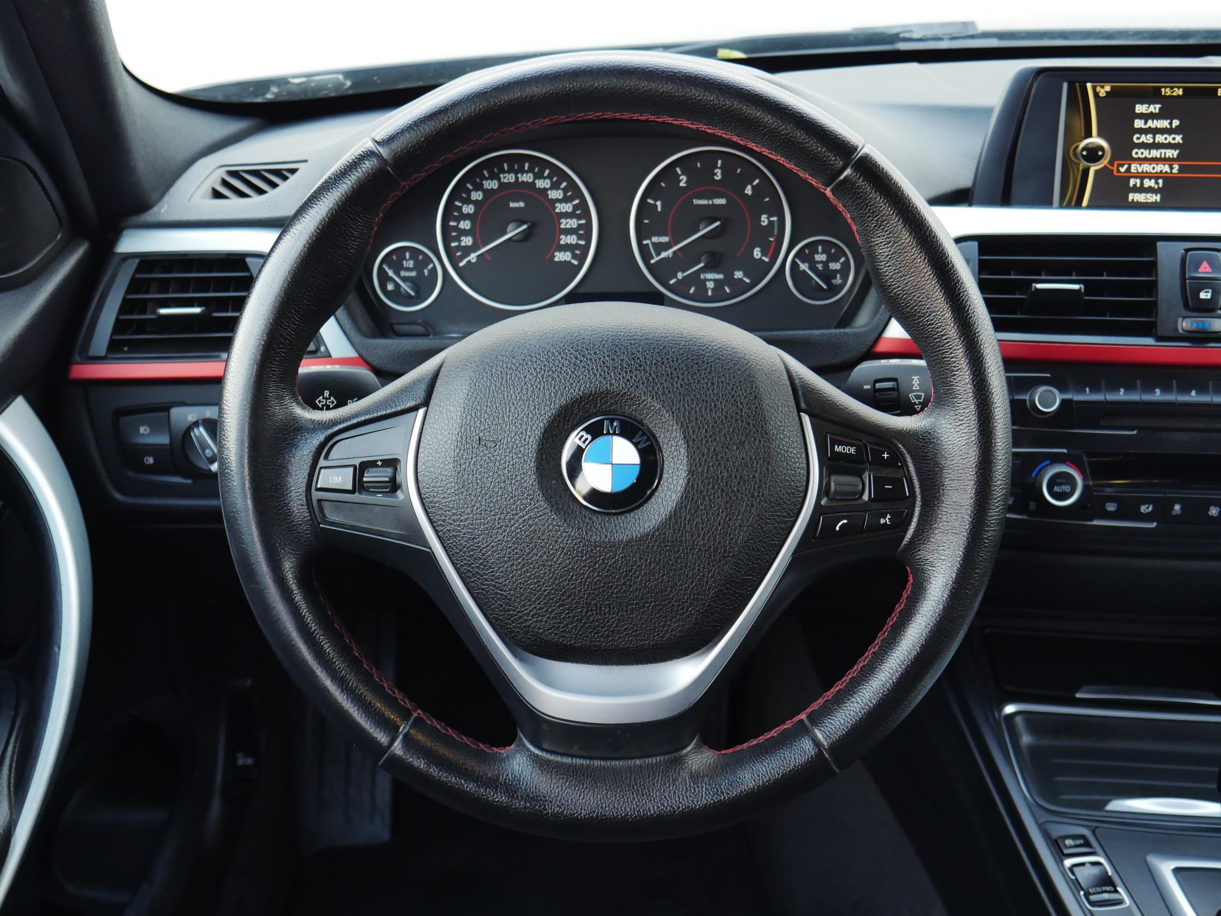 BMW Řada 3, 2013 - pohled č. 12