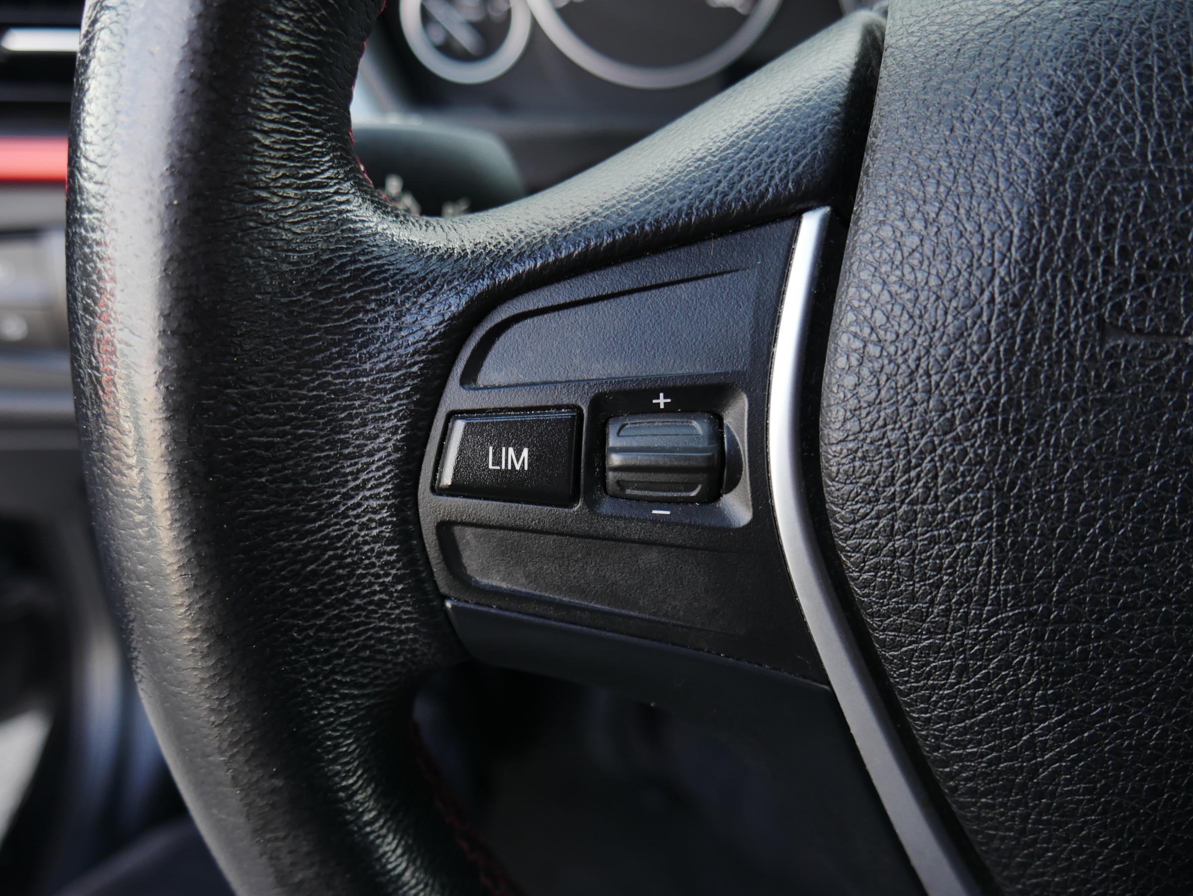 BMW Řada 3, 2013 - pohled č. 13