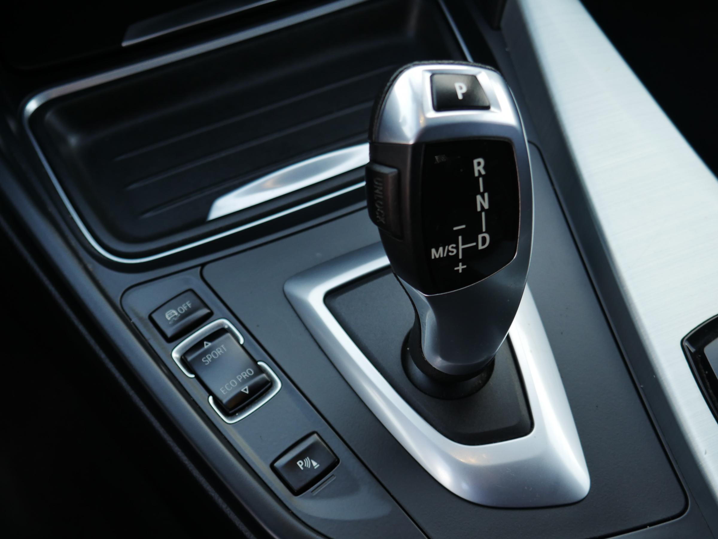 BMW Řada 3, 2013 - pohled č. 14