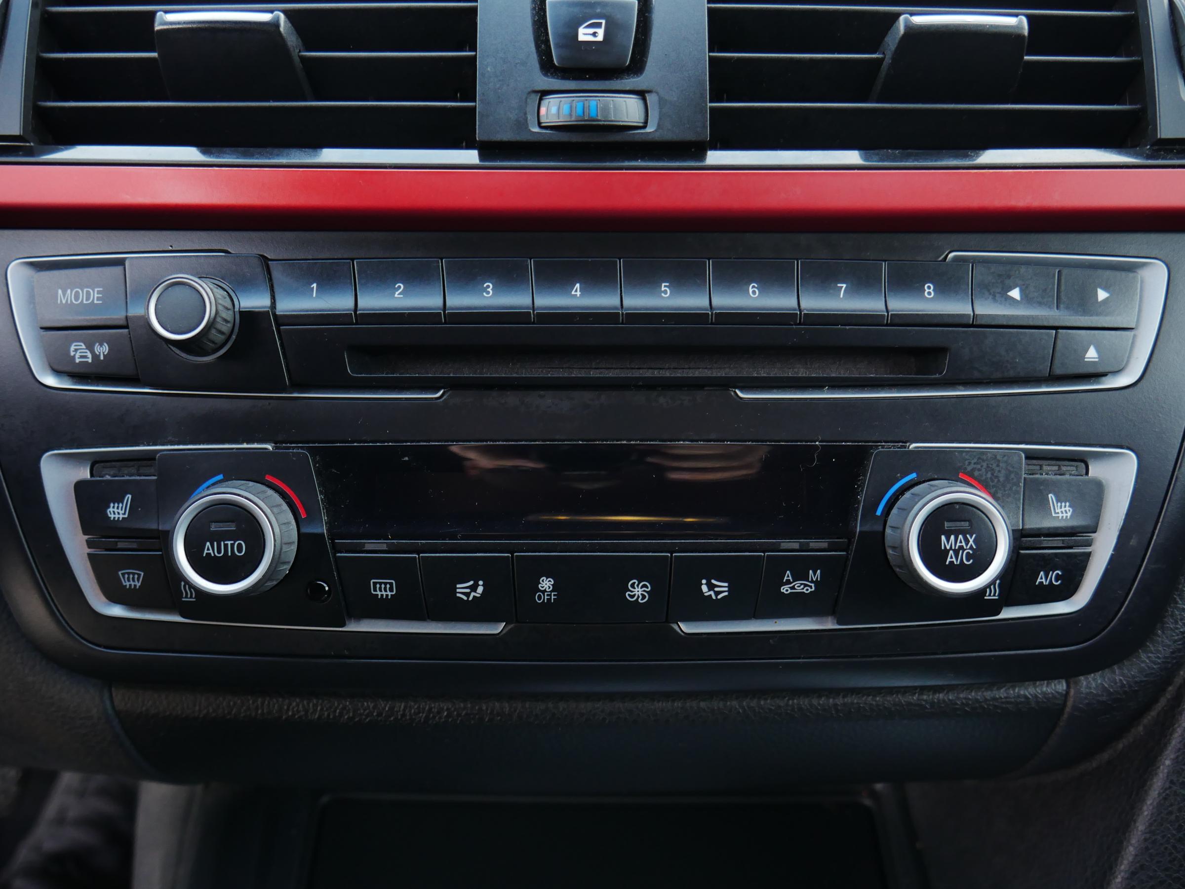 BMW Řada 3, 2013 - pohled č. 16