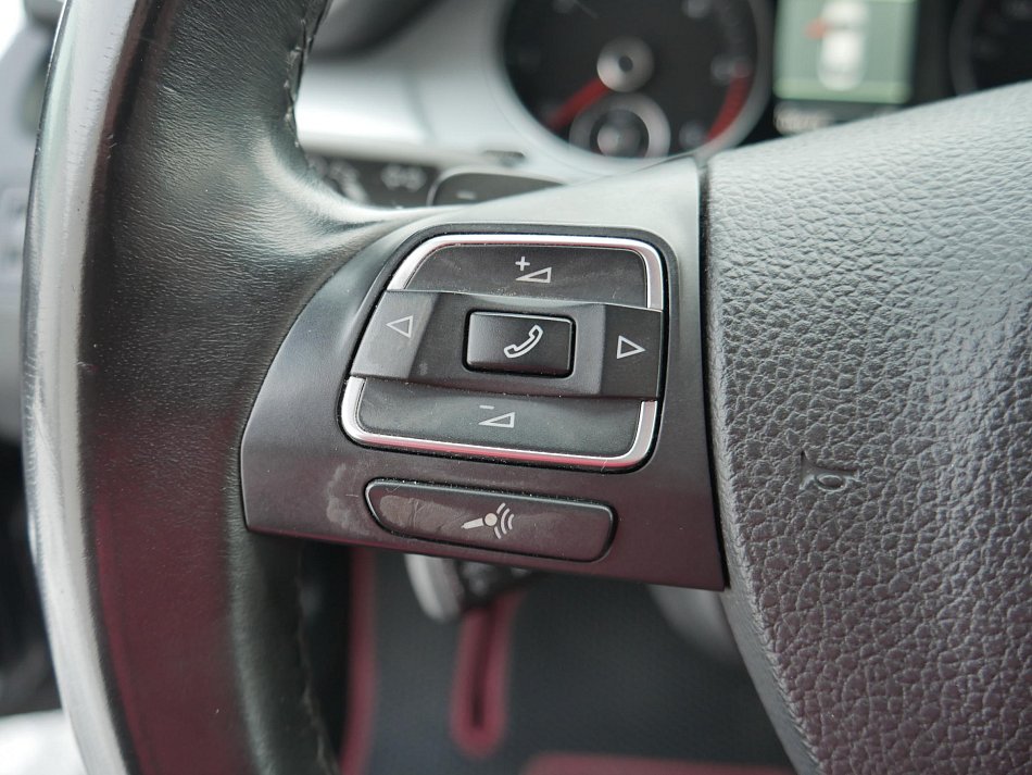 Volkswagen CC 2.0TDi 