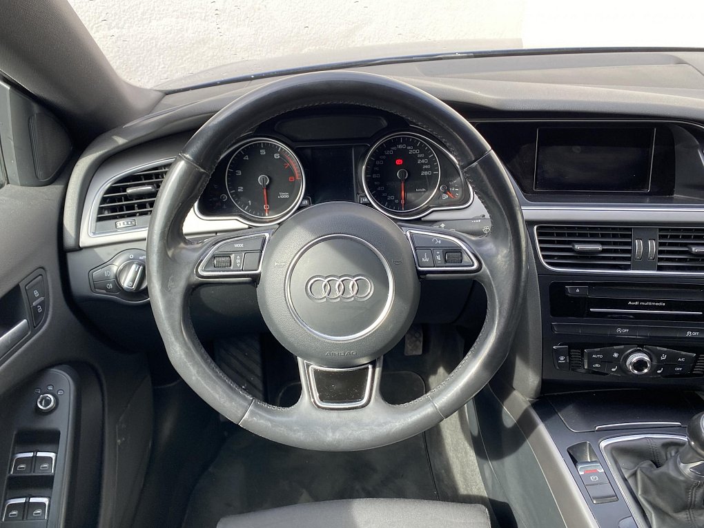 Audi A5 2.0 TFSi S-line quattro
