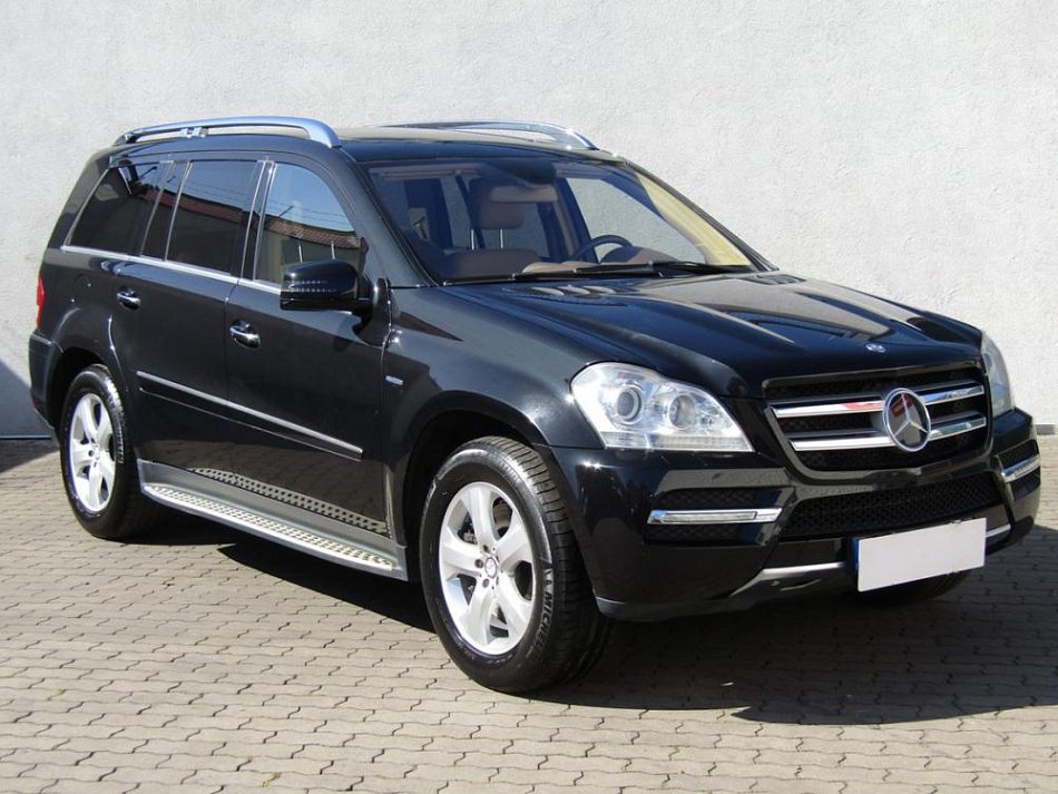 Mercedes-Benz GL 3.0CDi  4Mat, 7míst