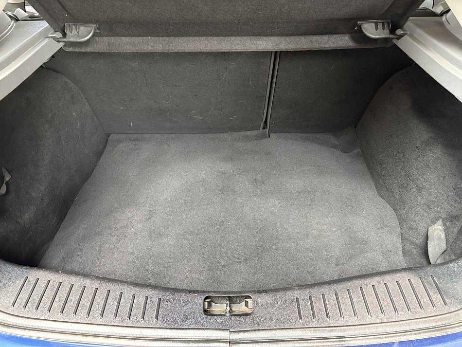Ford Focus 1.6i 