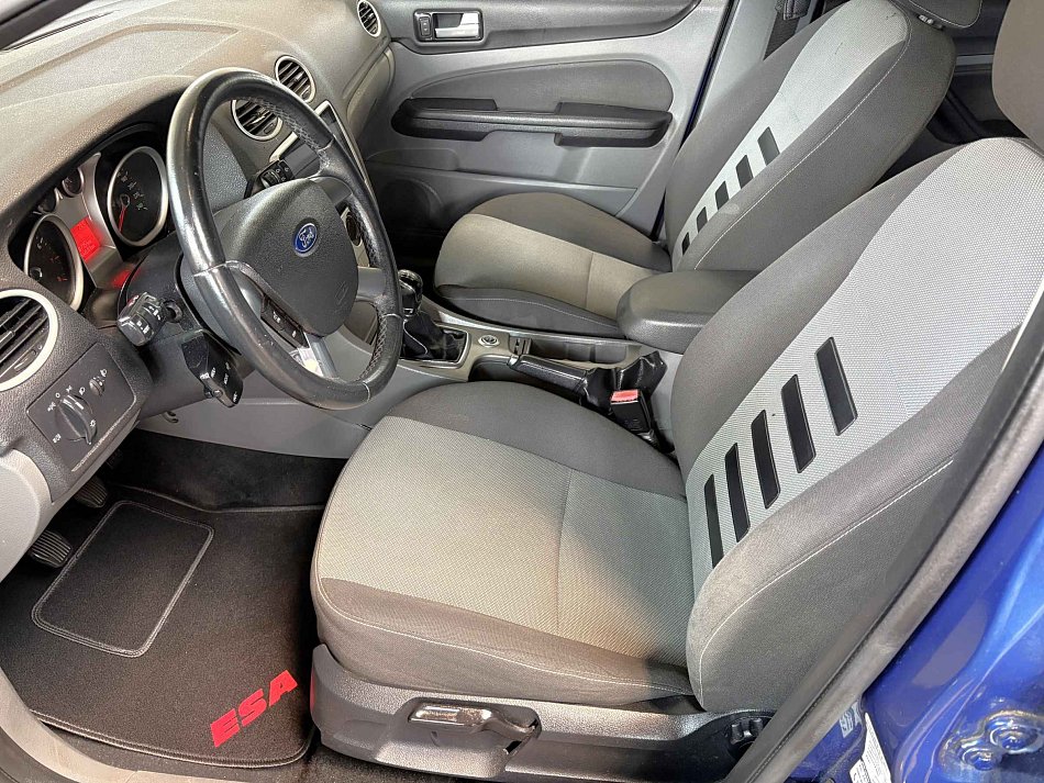 Ford Focus 1.6i 