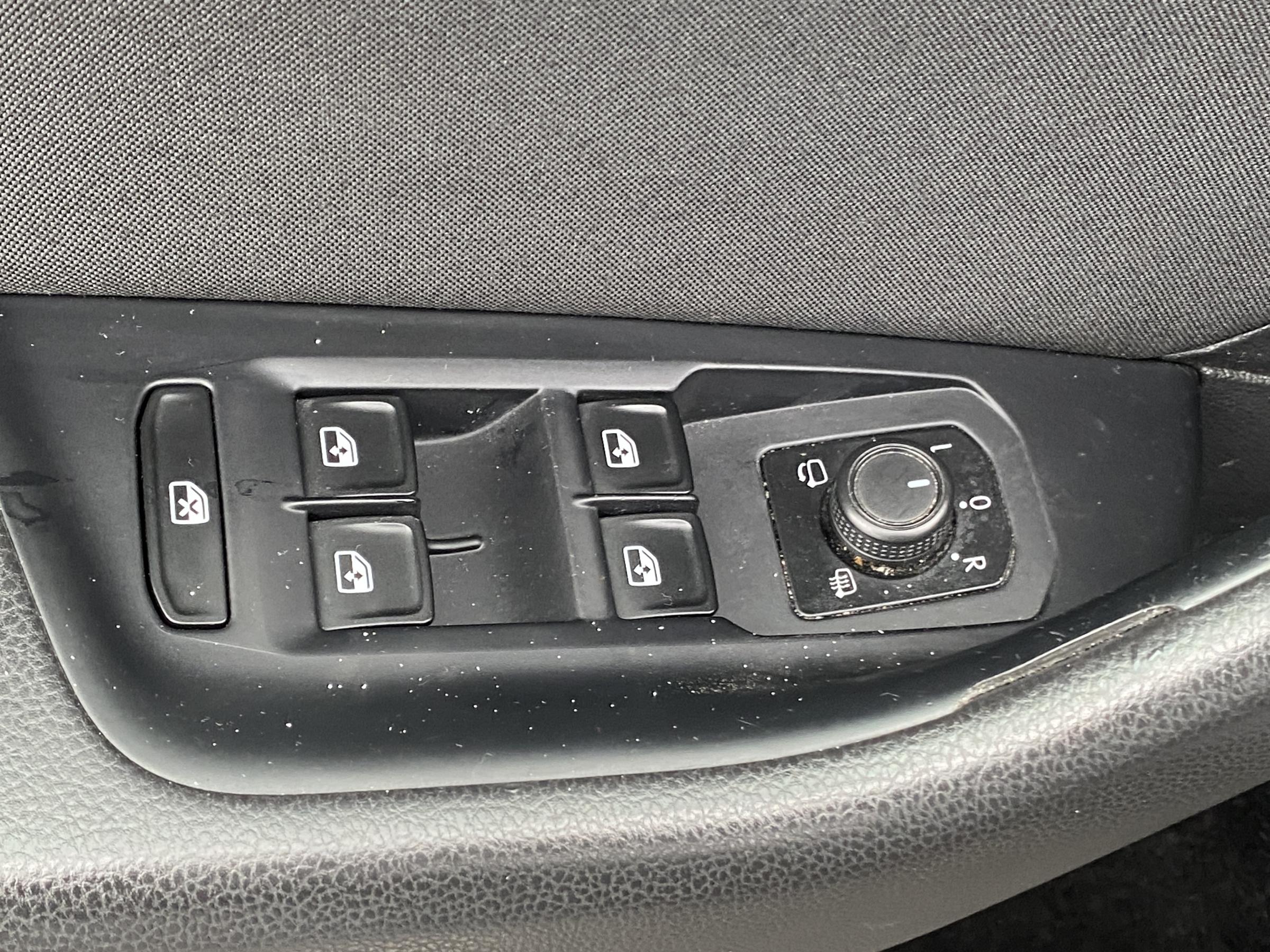 Volkswagen Passat, 2015 - pohled č. 11