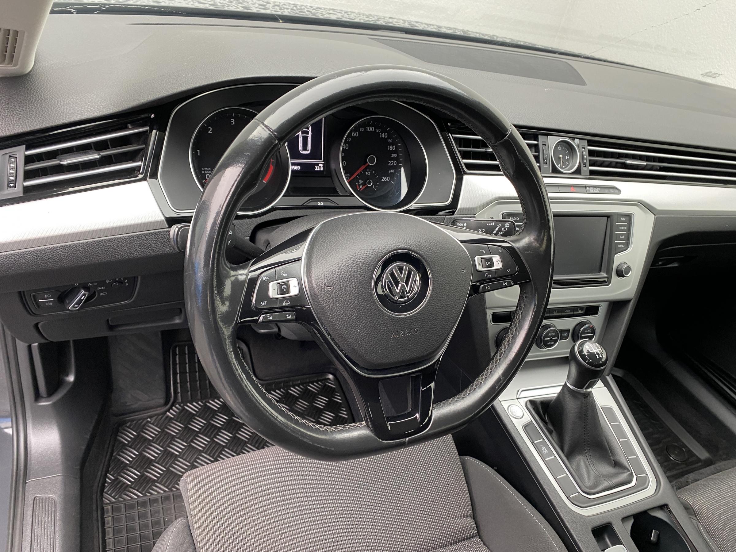 Volkswagen Passat, 2015 - pohled č. 13