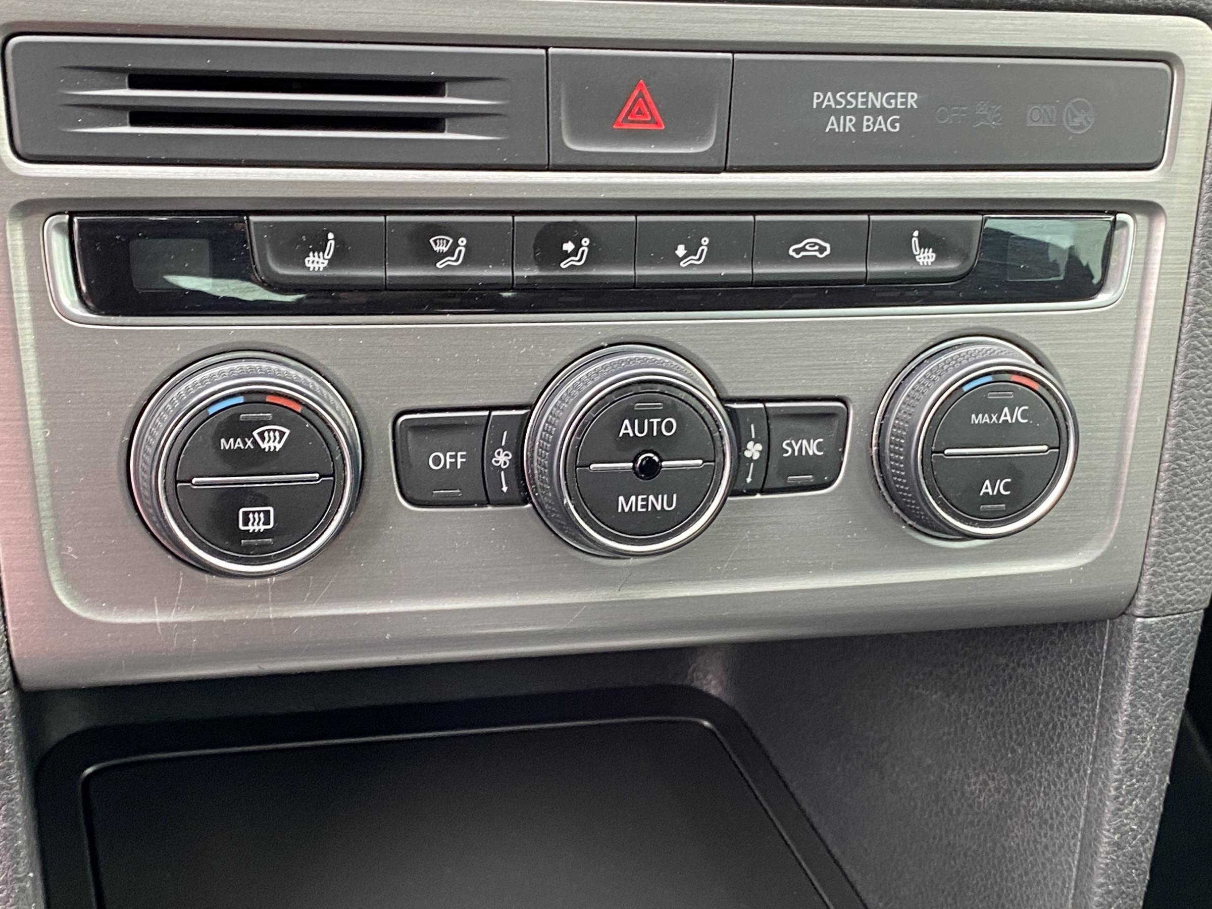 Volkswagen Sportsvan, 2015 - pohled č. 15