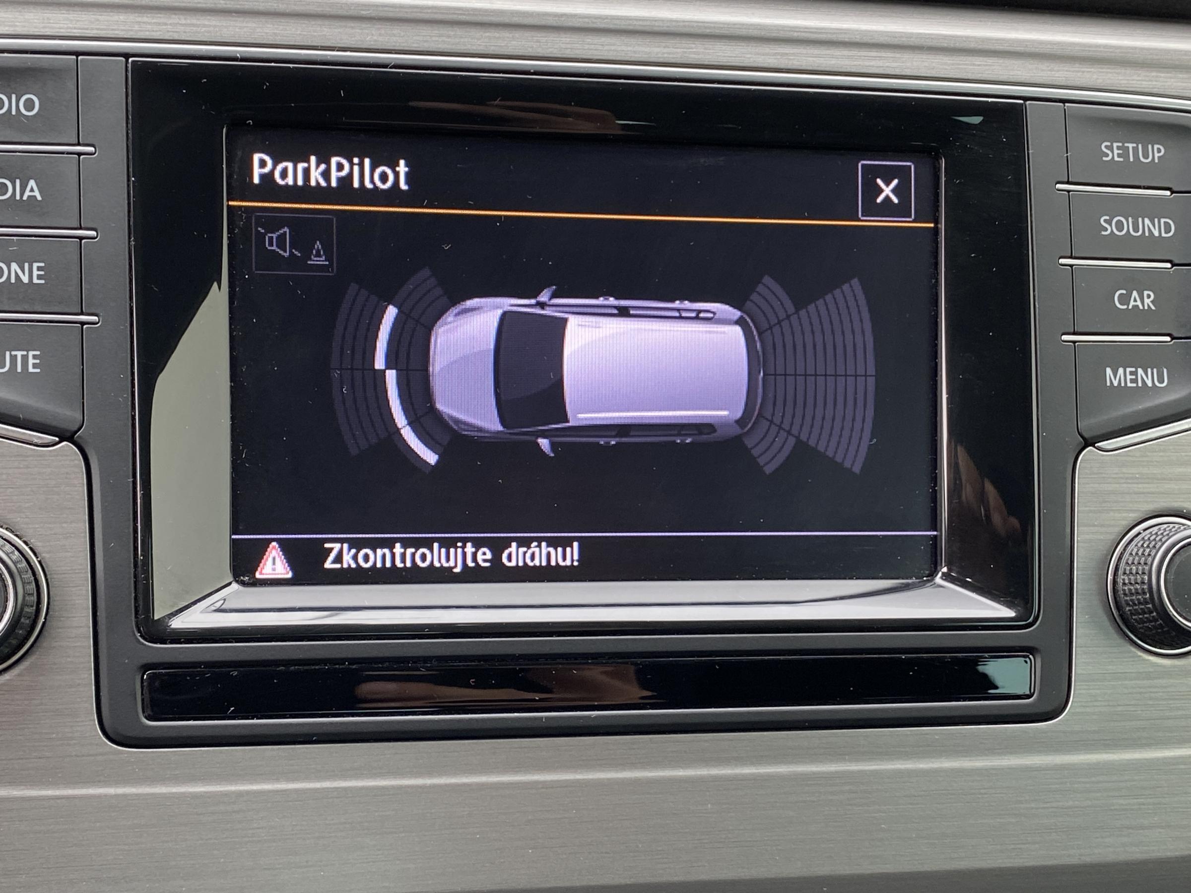 Volkswagen Sportsvan, 2015 - pohled č. 16