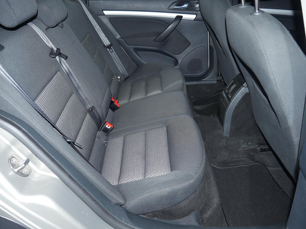 Škoda Octavia II 2.0 TDi Scout 4x4
