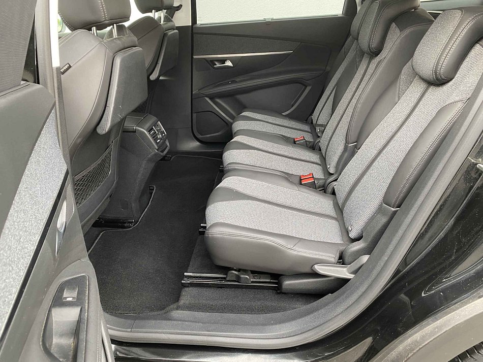 Peugeot 5008 1.2 PT Crossway