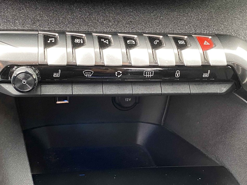 Peugeot 5008 1.2 PT Crossway