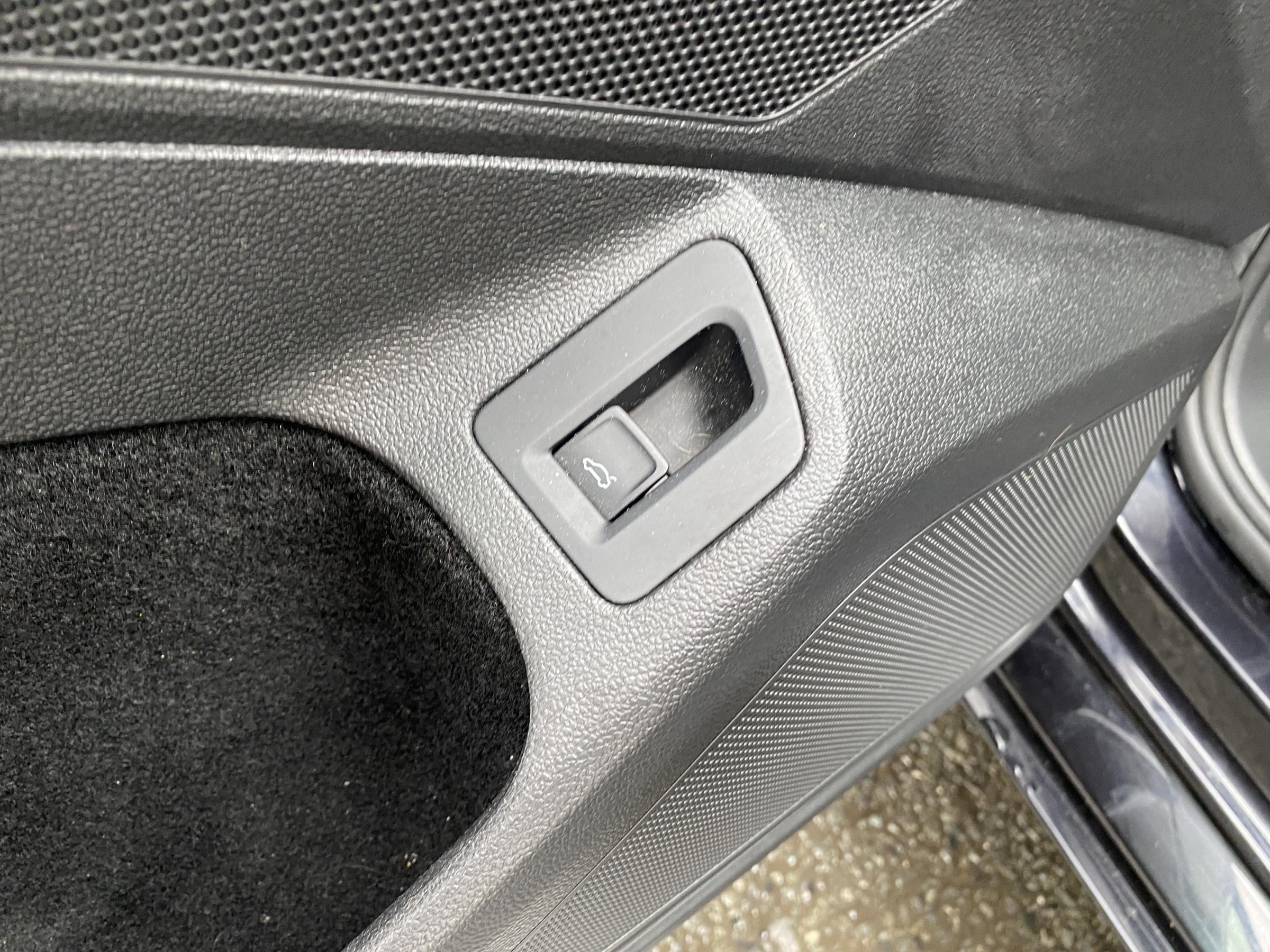 Volkswagen Passat, 2016 - pohled č. 16